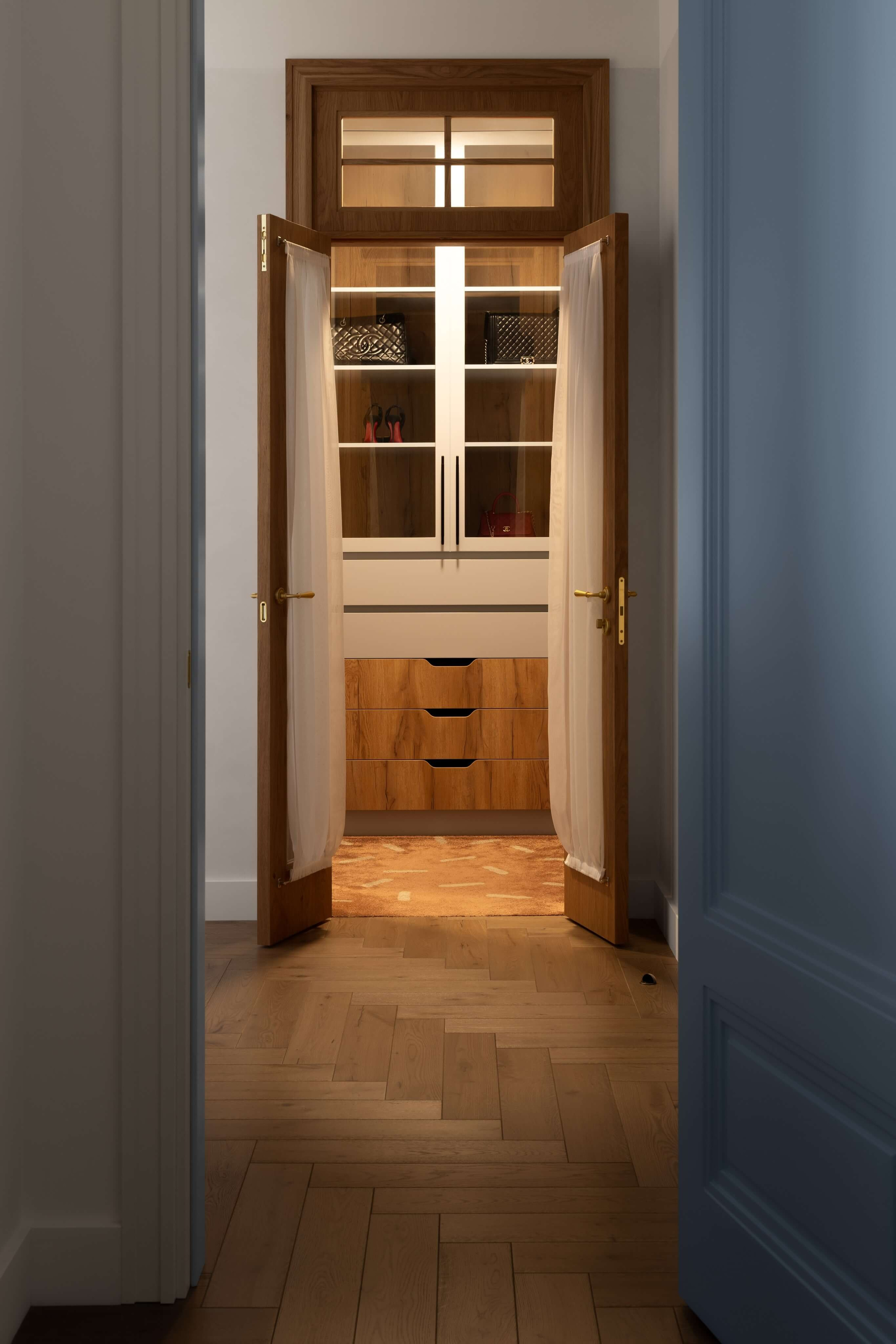 Евгения Мараськова-Григорянц — ARC Residence. Roman Yakunin — interior photographer in Almaty, Kazakhstan