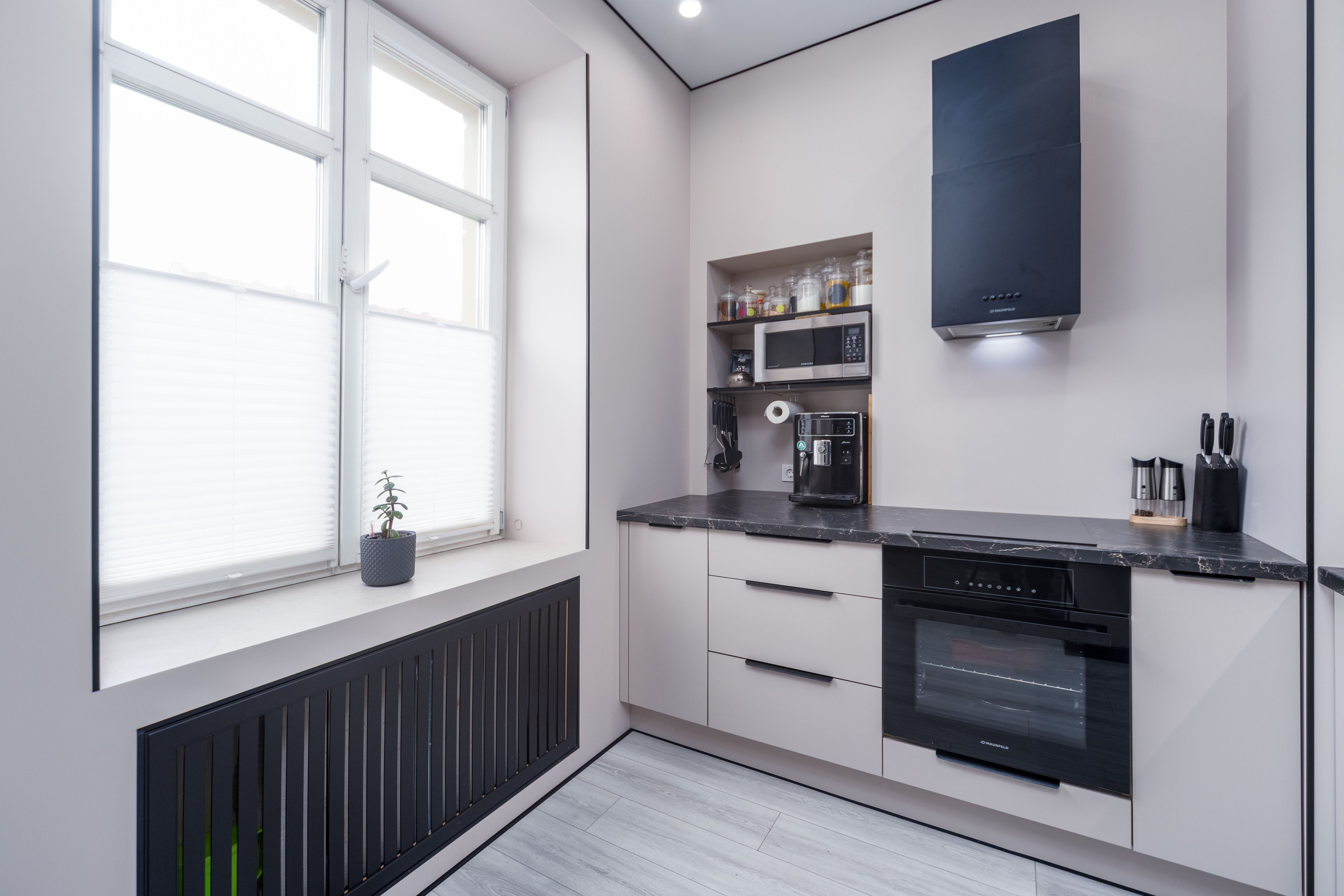 Фотограф Sakavita Media - кухня в двухкомнатной квартире в сталинке