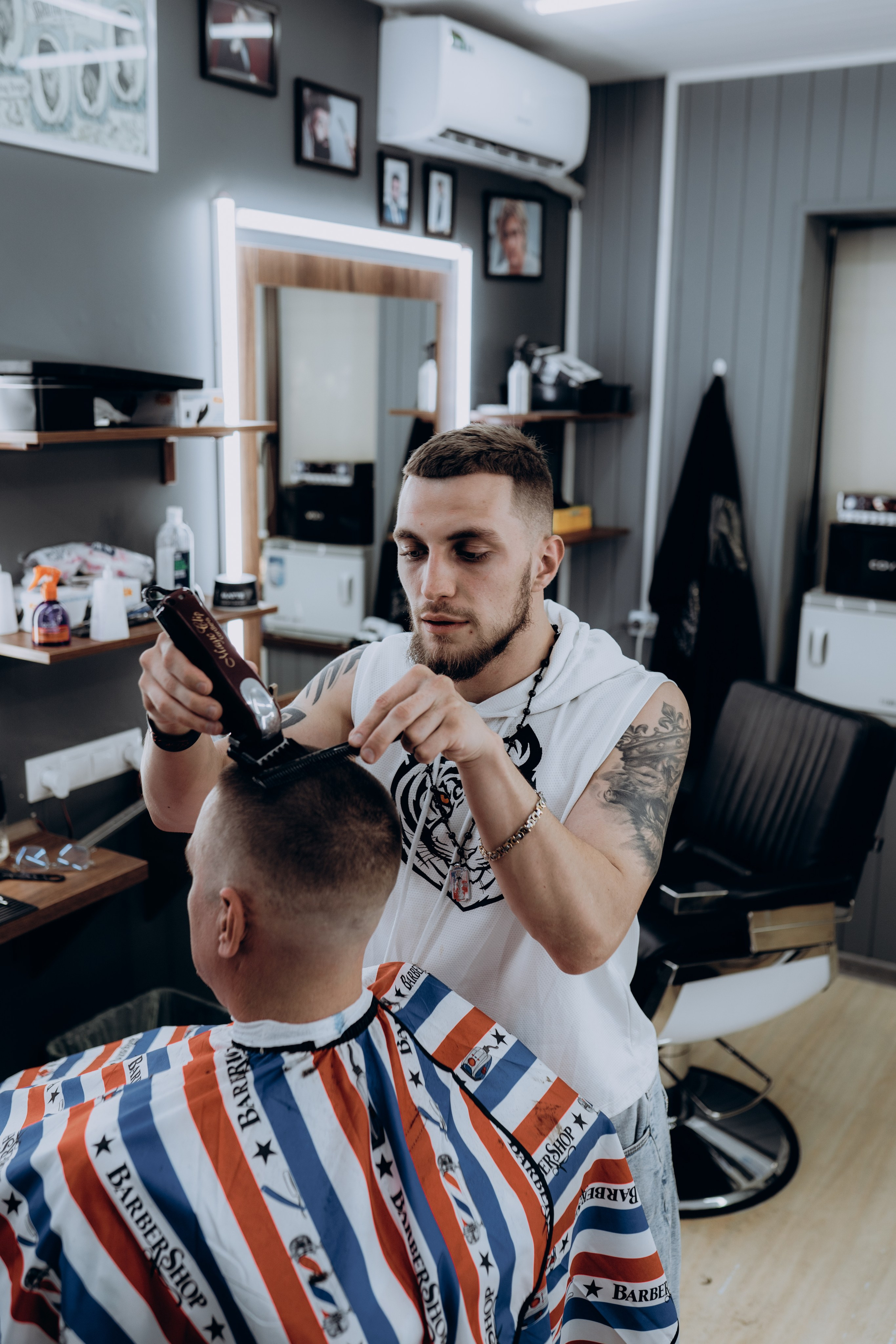 BRO BARBERSHOP