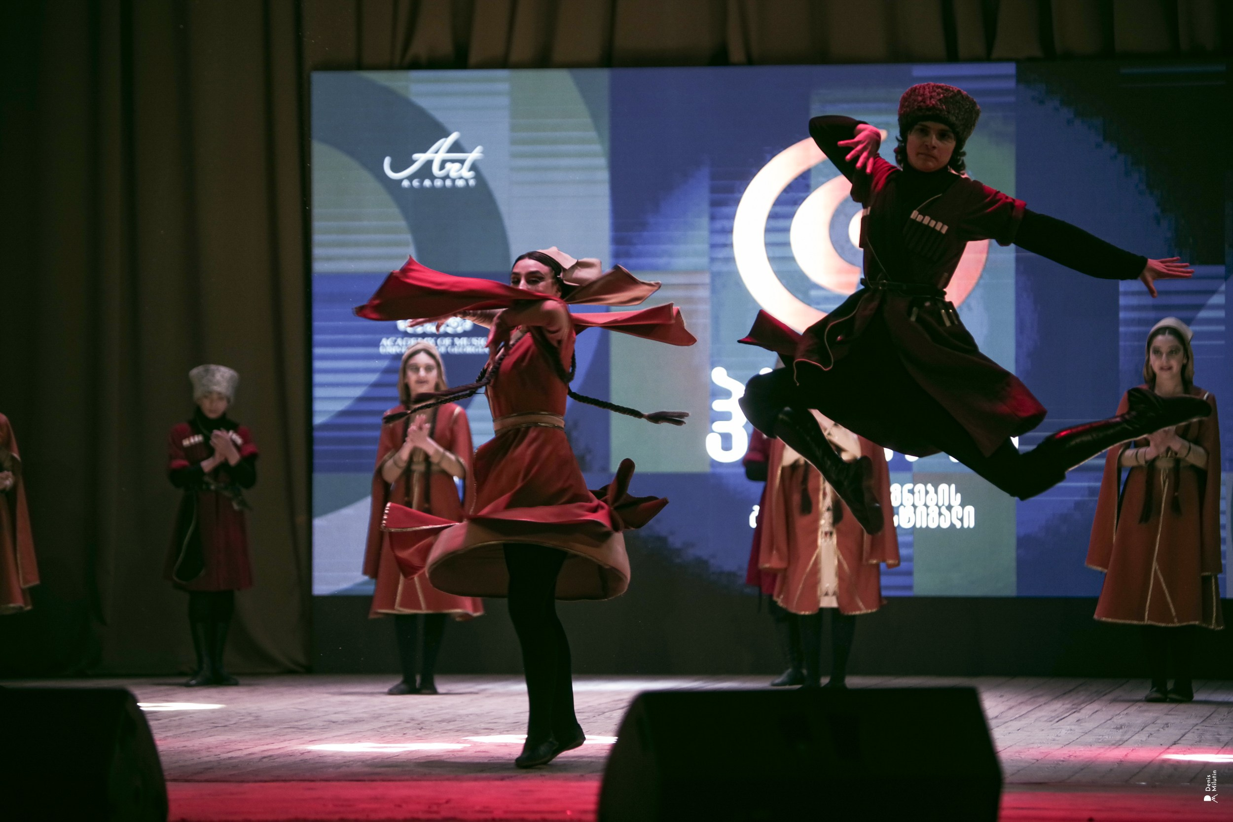 Танцы в Хоби. Портретный фотограф Денис Милютин