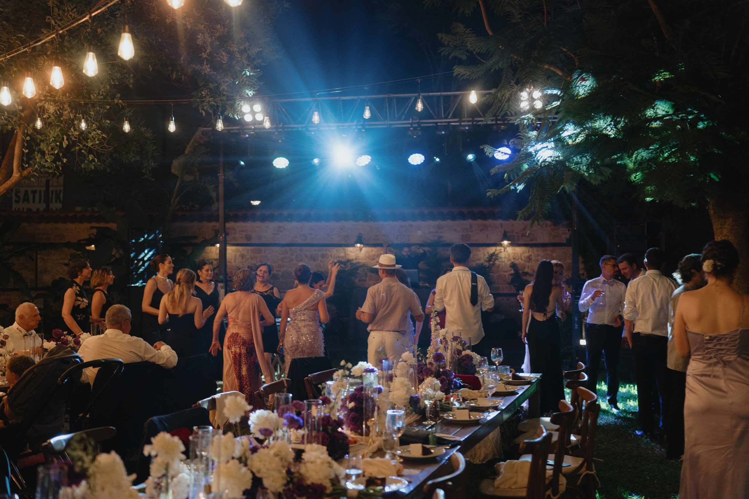 Casa Sur. Wedding & Documentary Photographer based in Nuremberg — available across Europe & Turkey | Vitalii Nasonov