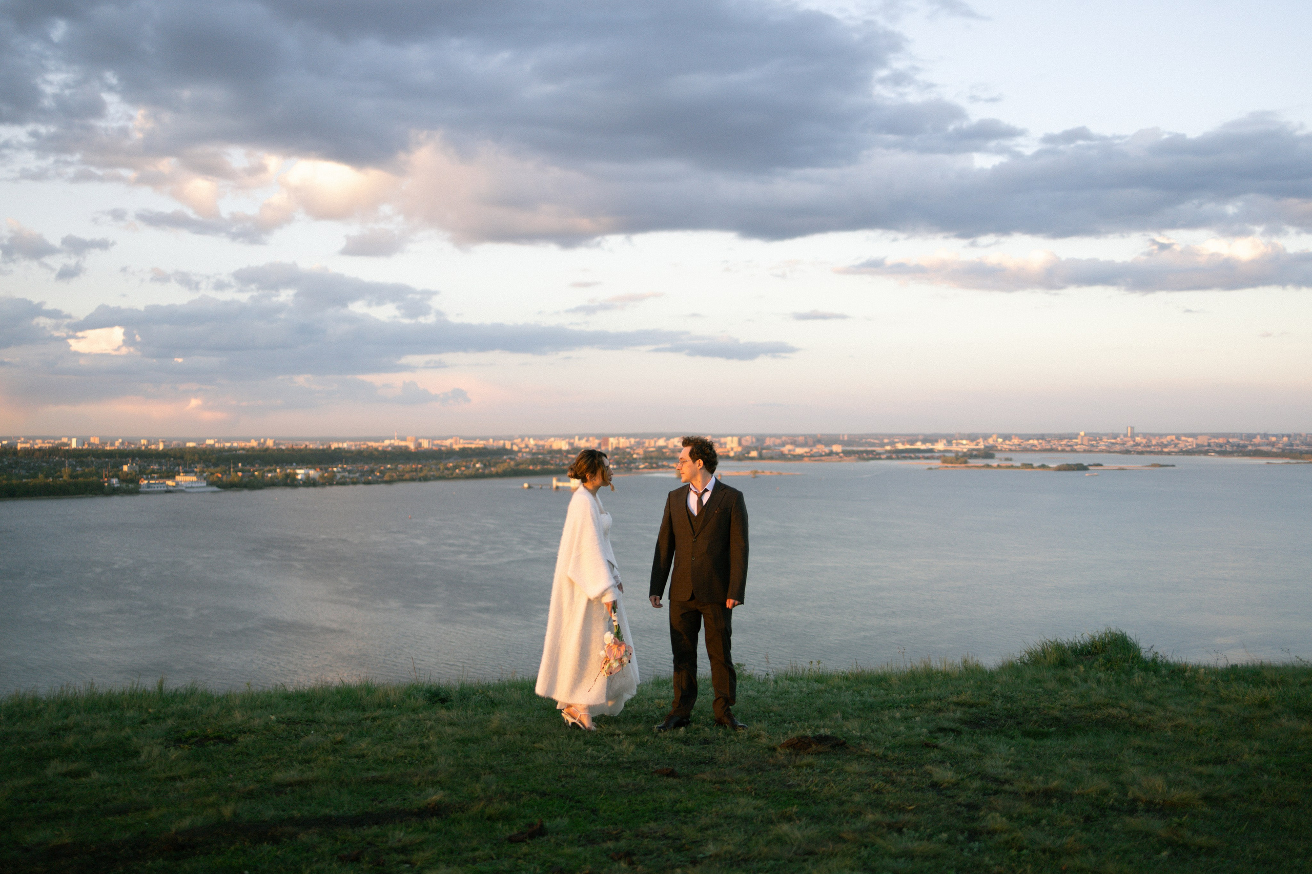 Диана и Дима. Сбежать из города на пароме | 15.05.2025. Фотограф Зарина. Казань