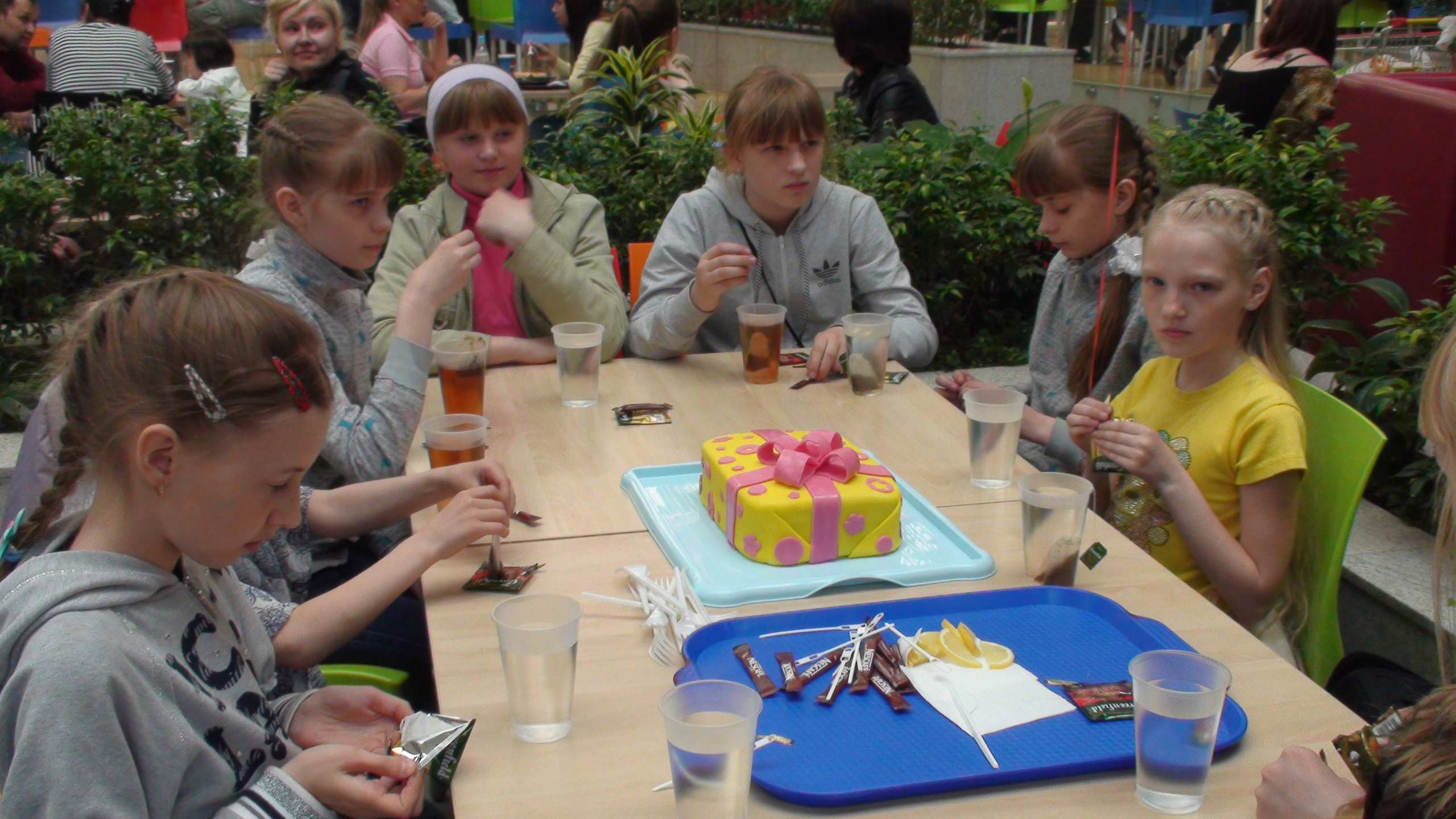 Оля ДР 12 лет Боулинг 27.05.2012. Семейный, Свадебный фотограф СПБ Питер— Романова Екатерина