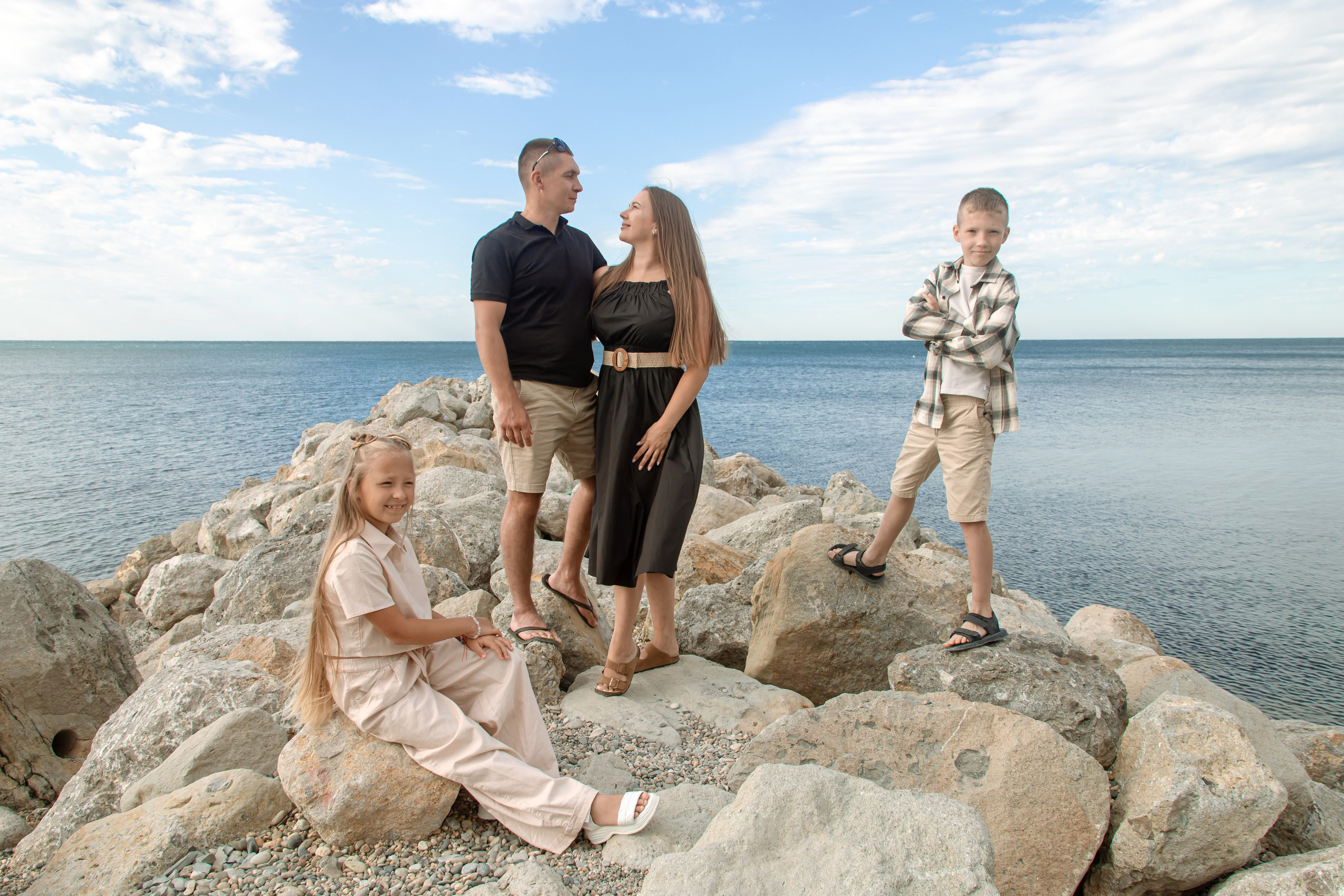 Елена, Александр, Ульяна и Иван. Фотограф в Геленджике, Архипо-Осиповке, Абрау-Дюрсо, Кринице Виктория