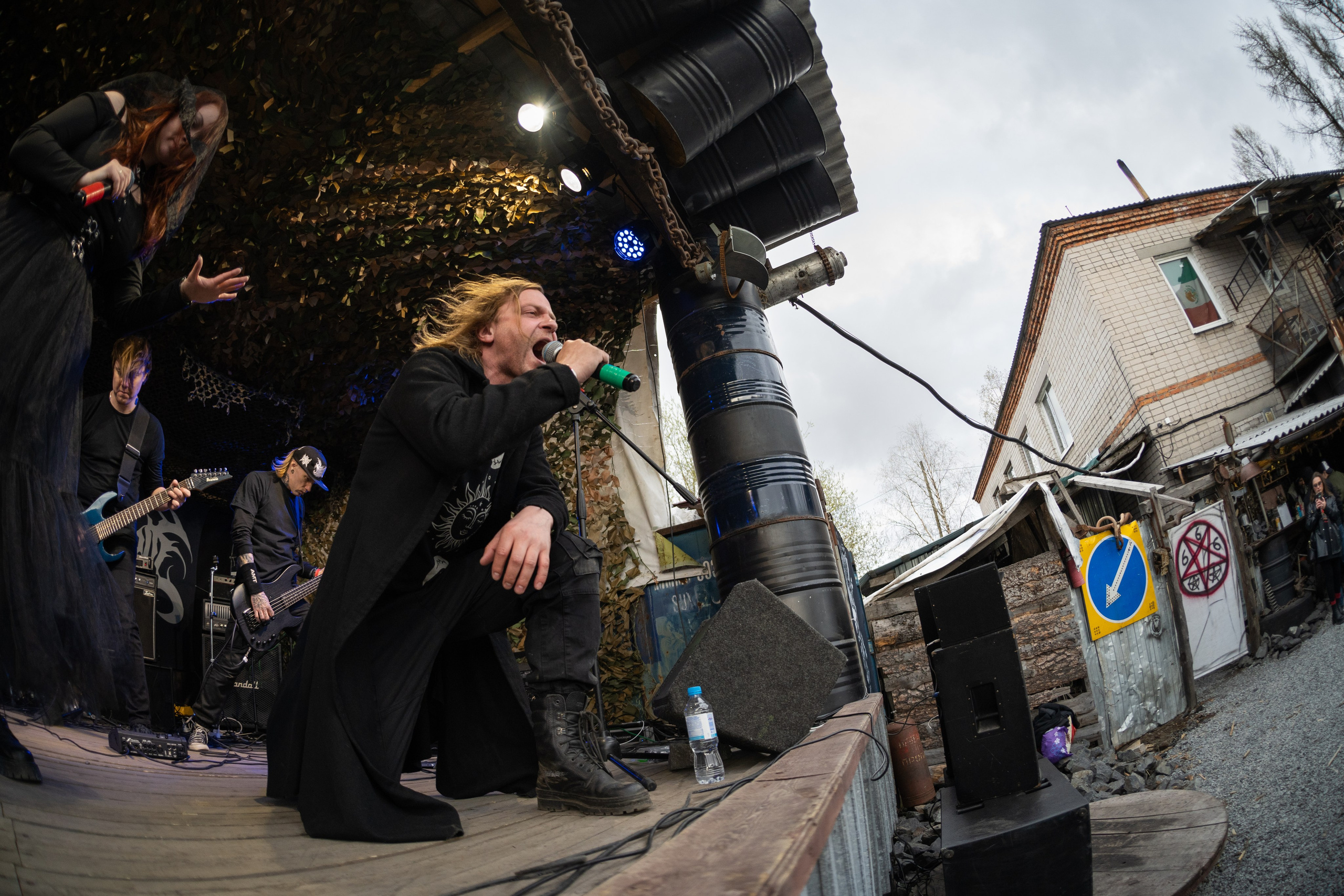 Фестиваль «ПОСРЕДИ КЛАДБИЩ И БОЛОТ»|Архангельск. Концертный и репортажный фотограф в Санкт-Петербурге Слава Пахомов