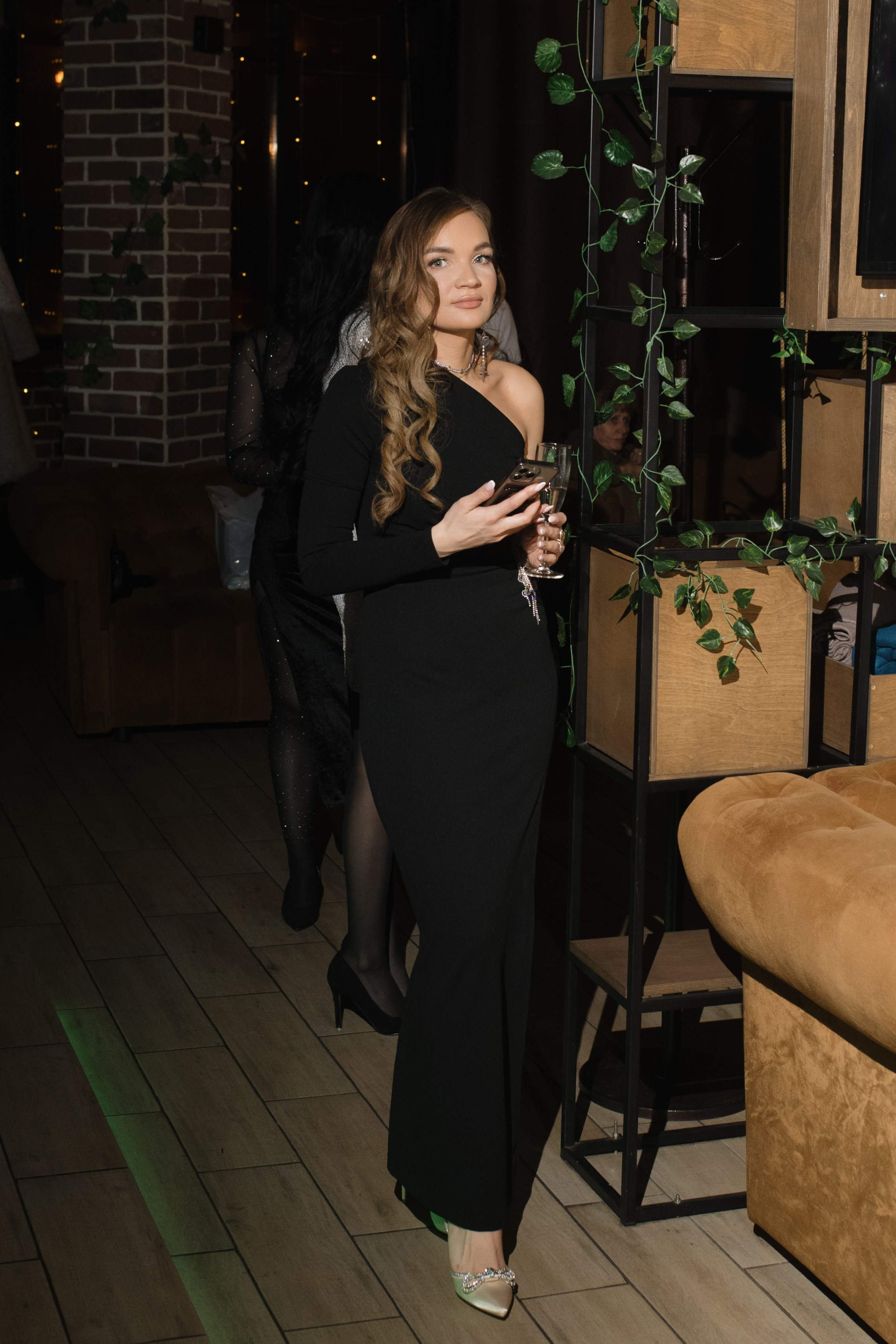 День рождения Томы — Let`s Talk Bar. Свадебный фотограф Екатеринбург/Челябинск — Любовь Волохова