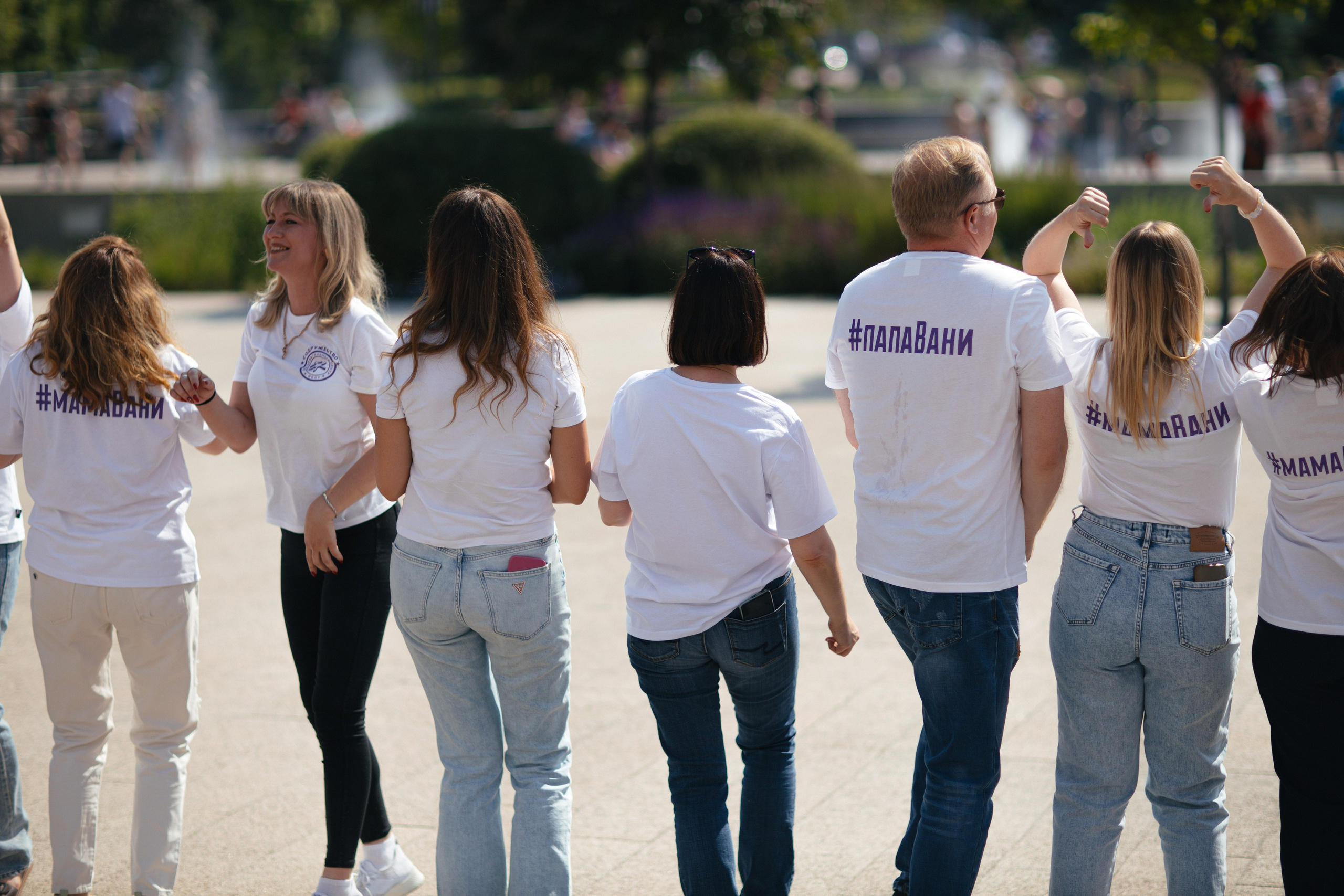 Репортажные фото съёмки клипа от родителей выпускникам. Свадебный фотограф в Воронеже Александр Работкин