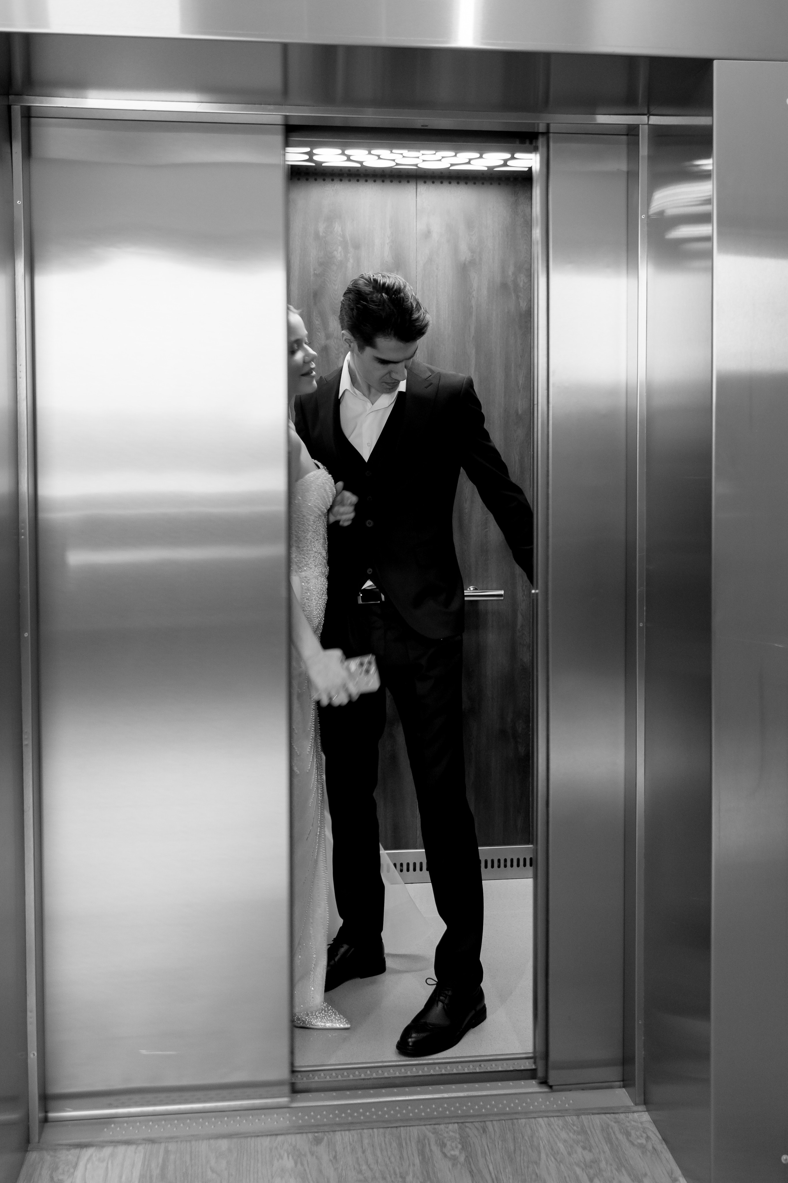 СВАДЕБНАЯ СЬЕМКА СБОРОВ В ОТЕЛЕ И ВЫЕЗД НА ЦЕРЕМОНИЮ (СНЯТО В СИБИРЕ В НИЖНЕВАРТОВСКЕ). Профессиональный фотограф, Санкт-Петербург — Виктория Богомолова