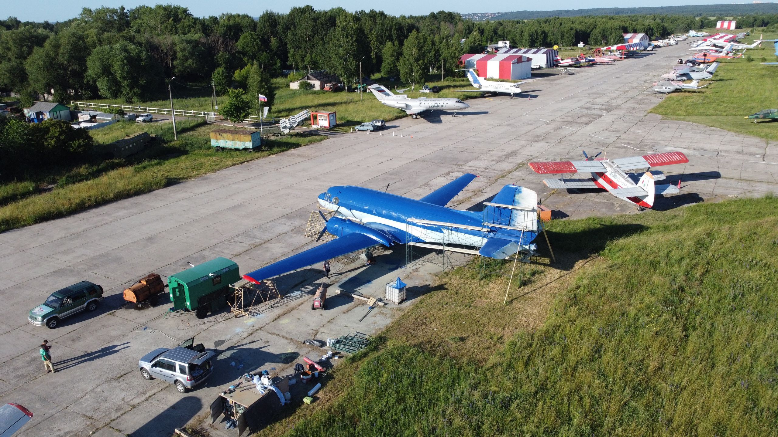 Ил-14Т «Голубая Мечта» — покраска (2022г). Фотоальбом показывающий увлекательный мир авиации и мир медведей Андрея Иванова