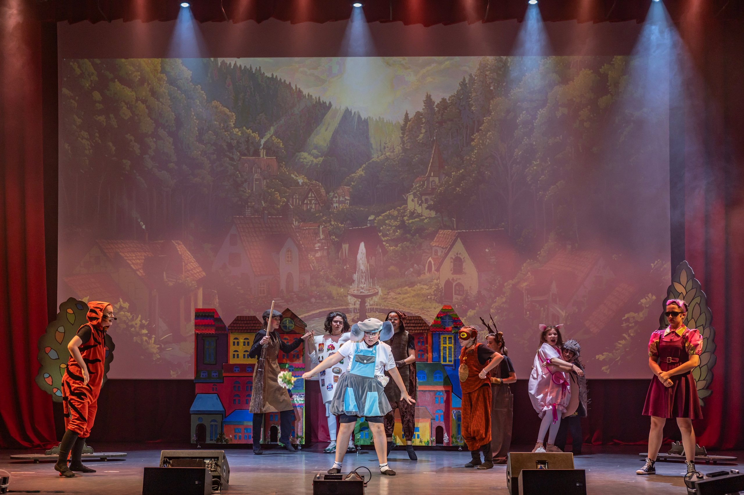 Отчетный спектакль Детской театральной лаборатории в лагере Литвиново. Фотограф Анна Мельникова | Москва