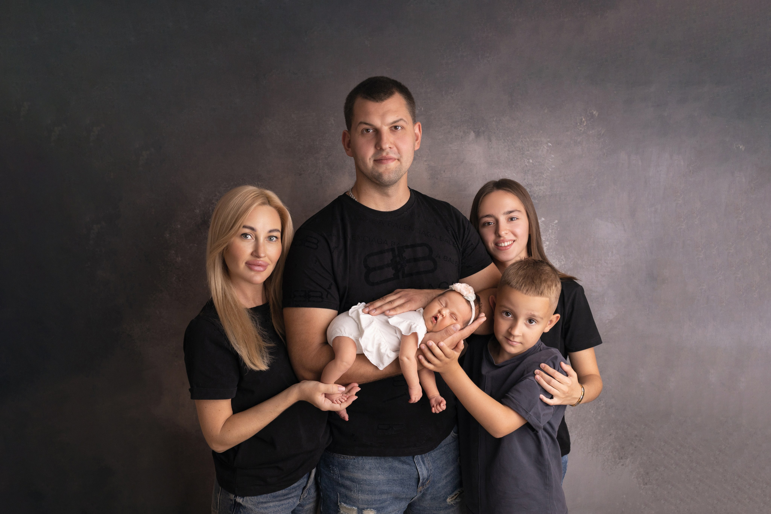 Семейные кадры от Elvira Kamaeva. Фотограф новорожденных малышей в Омске и Омской области Эльвира Камаева