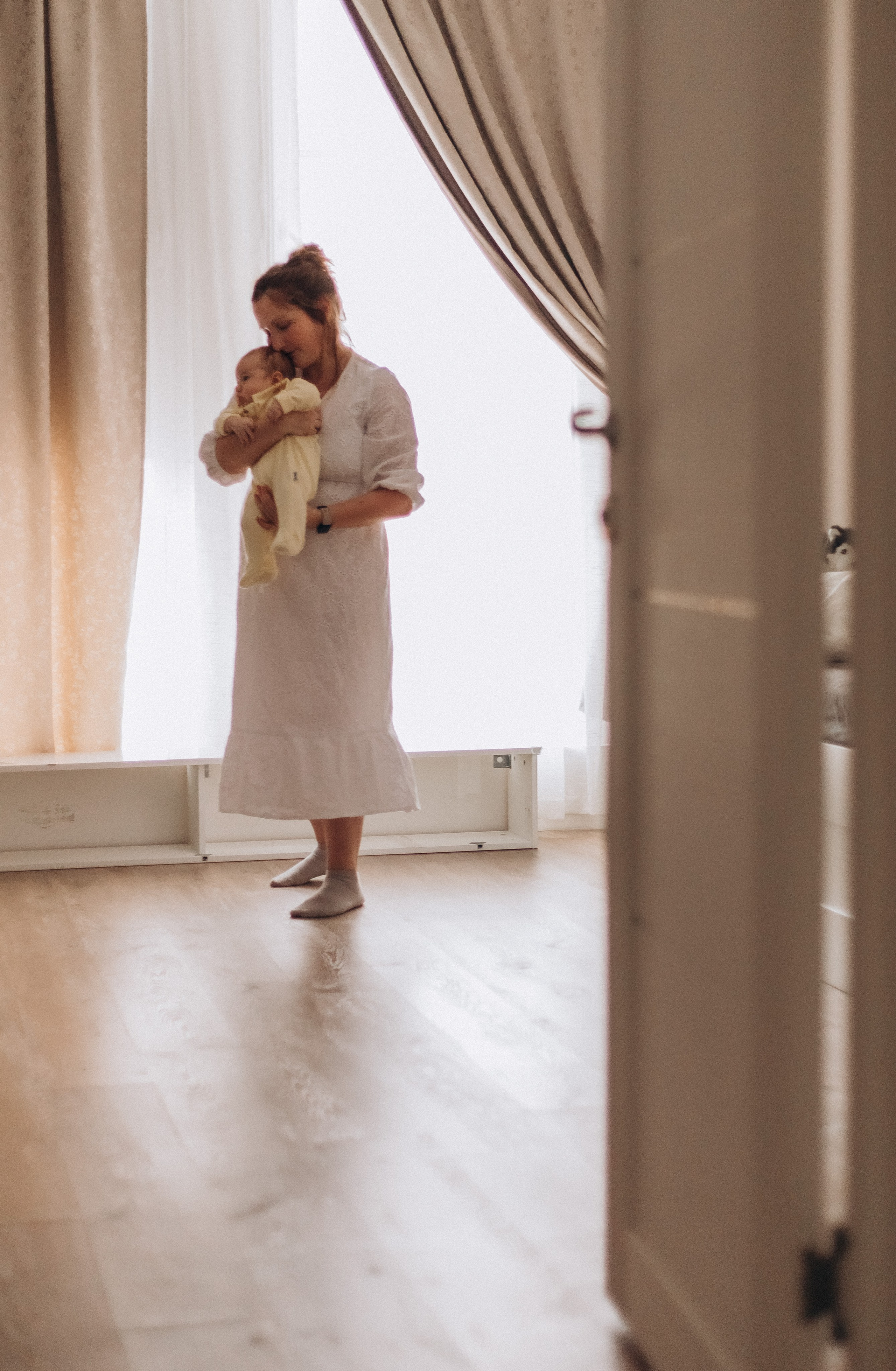 Мама с малышом дома. Фотограф текстиля в Москве Ольга Иванова