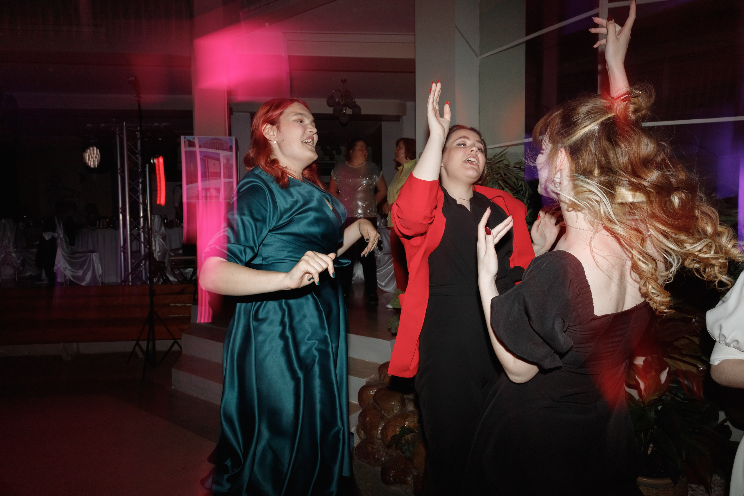 Школьный выпускной 2023 год в Минске. Свадебный фотограф в Минске/Беларуси Сергей Спиридонов