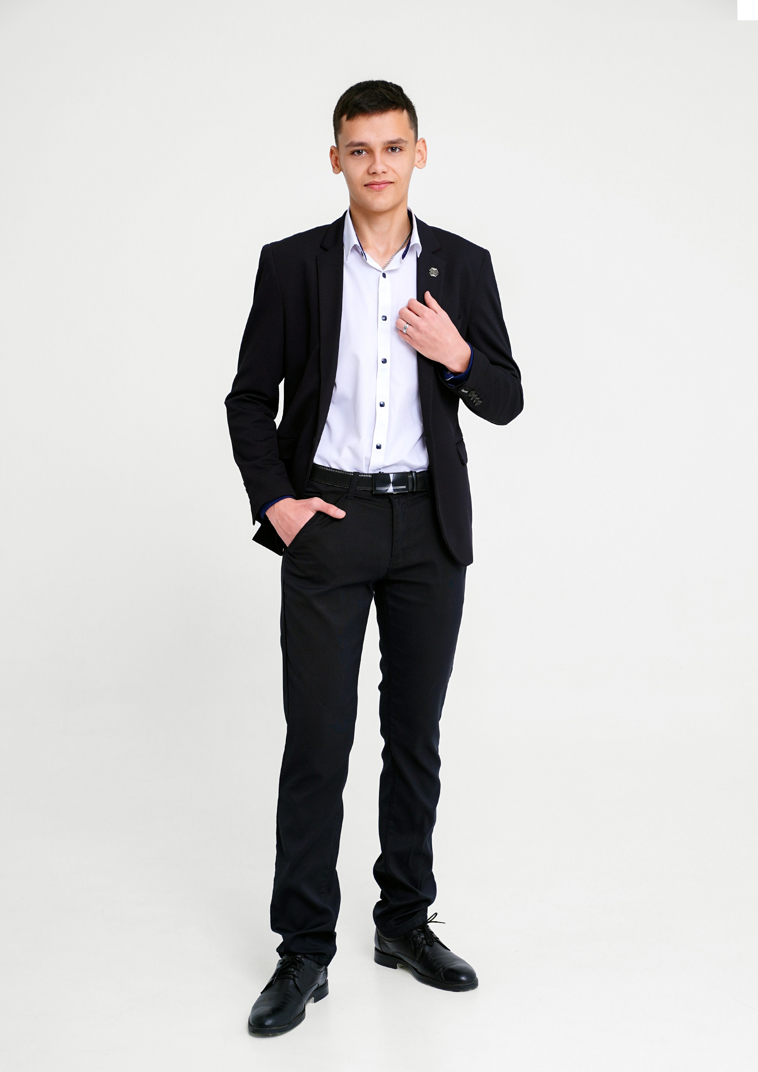 Образы. MEMENTO.Выпускные альбомы, школьные, юбилейные и другие книги. Ростов-на-Дону