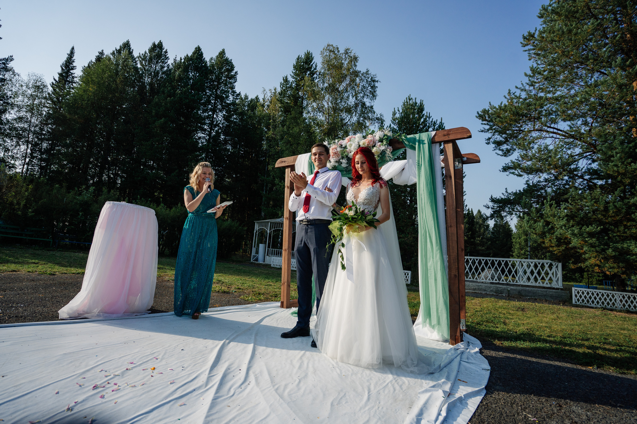 По классике. Семейные фотосессии и свадьбы в Краснотурьинске