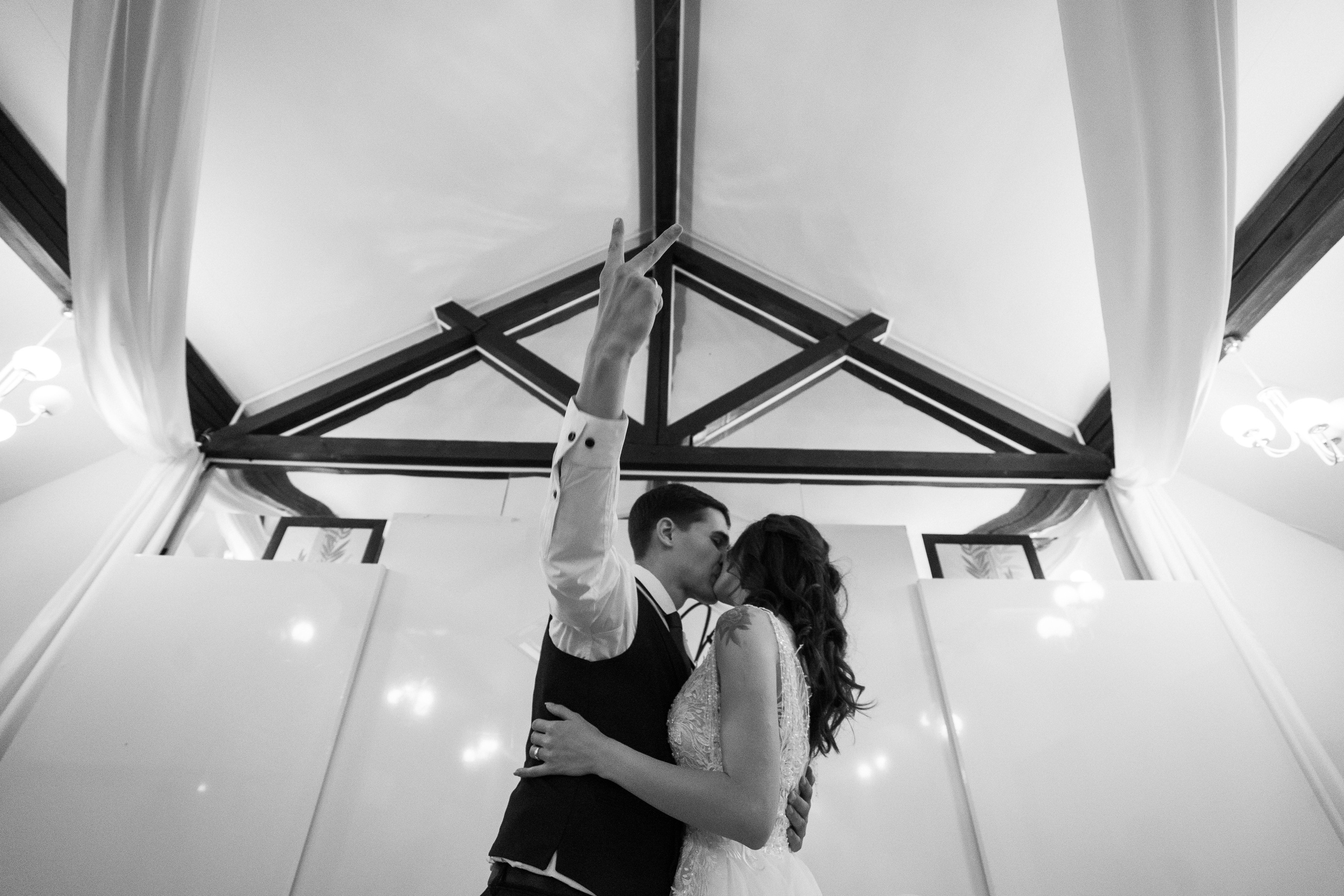 По классике. Семейные фотосессии и свадьбы в Краснотурьинске