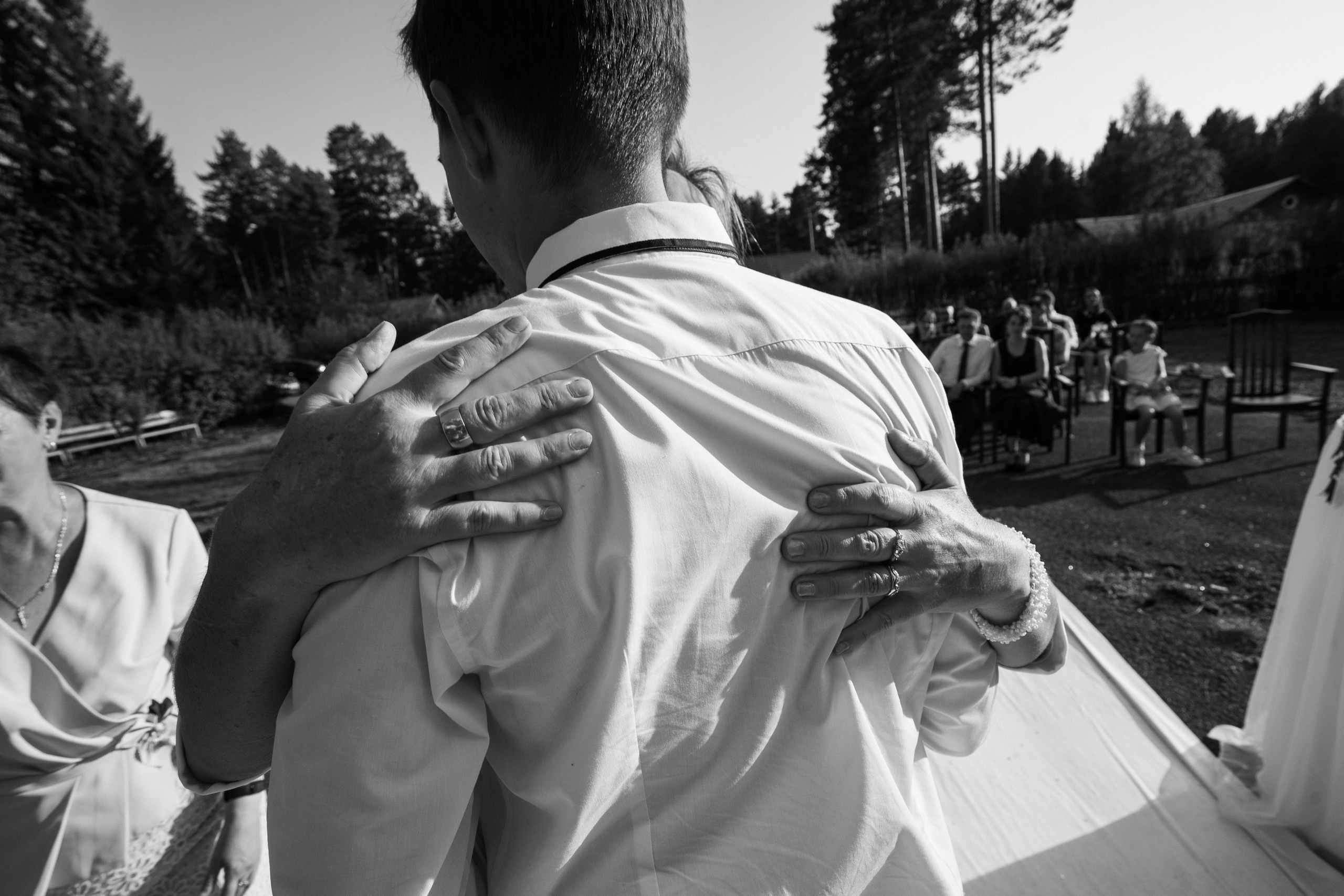 По классике. Семейные фотосессии и свадьбы в Краснотурьинске