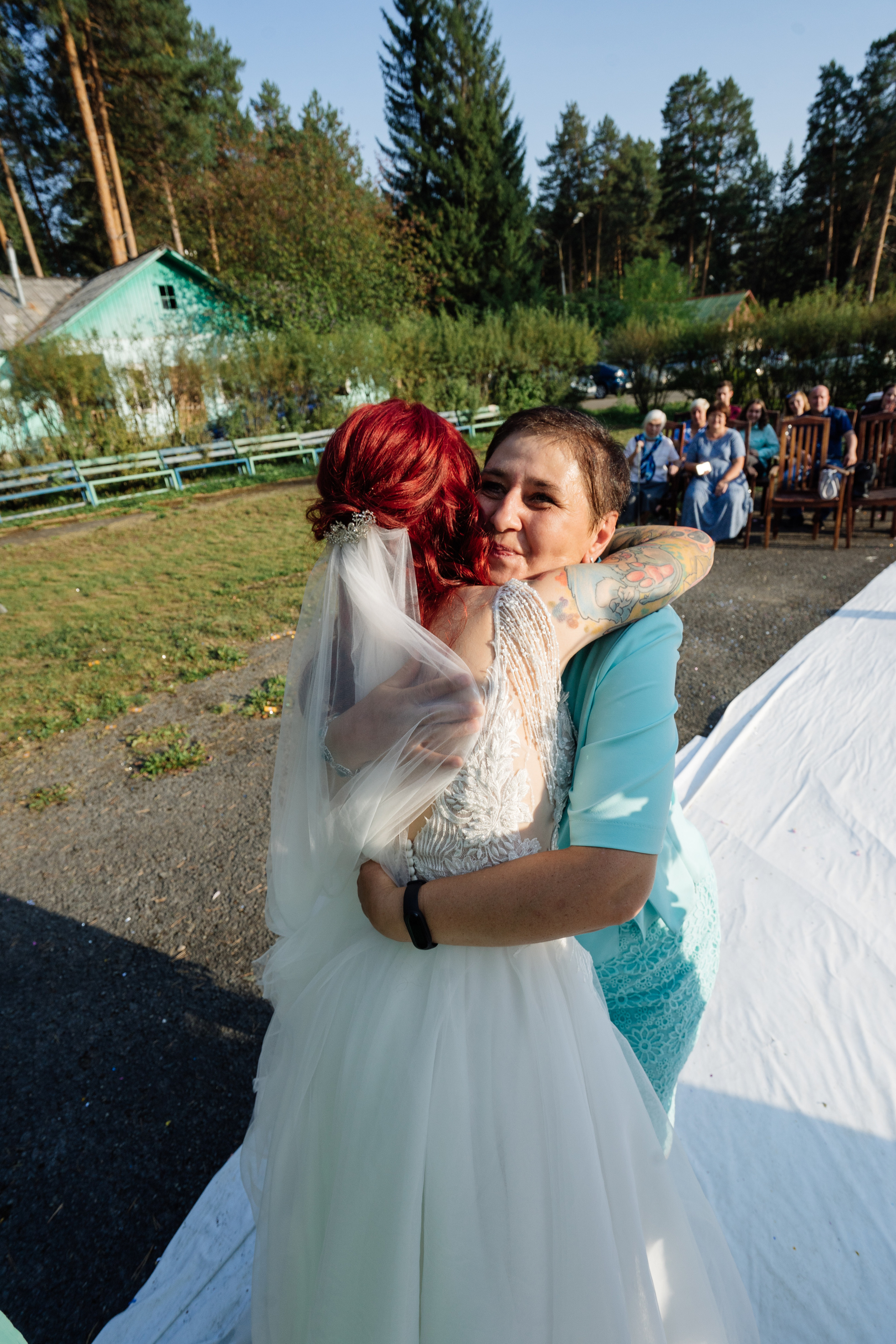 По классике. Семейные фотосессии и свадьбы в Краснотурьинске