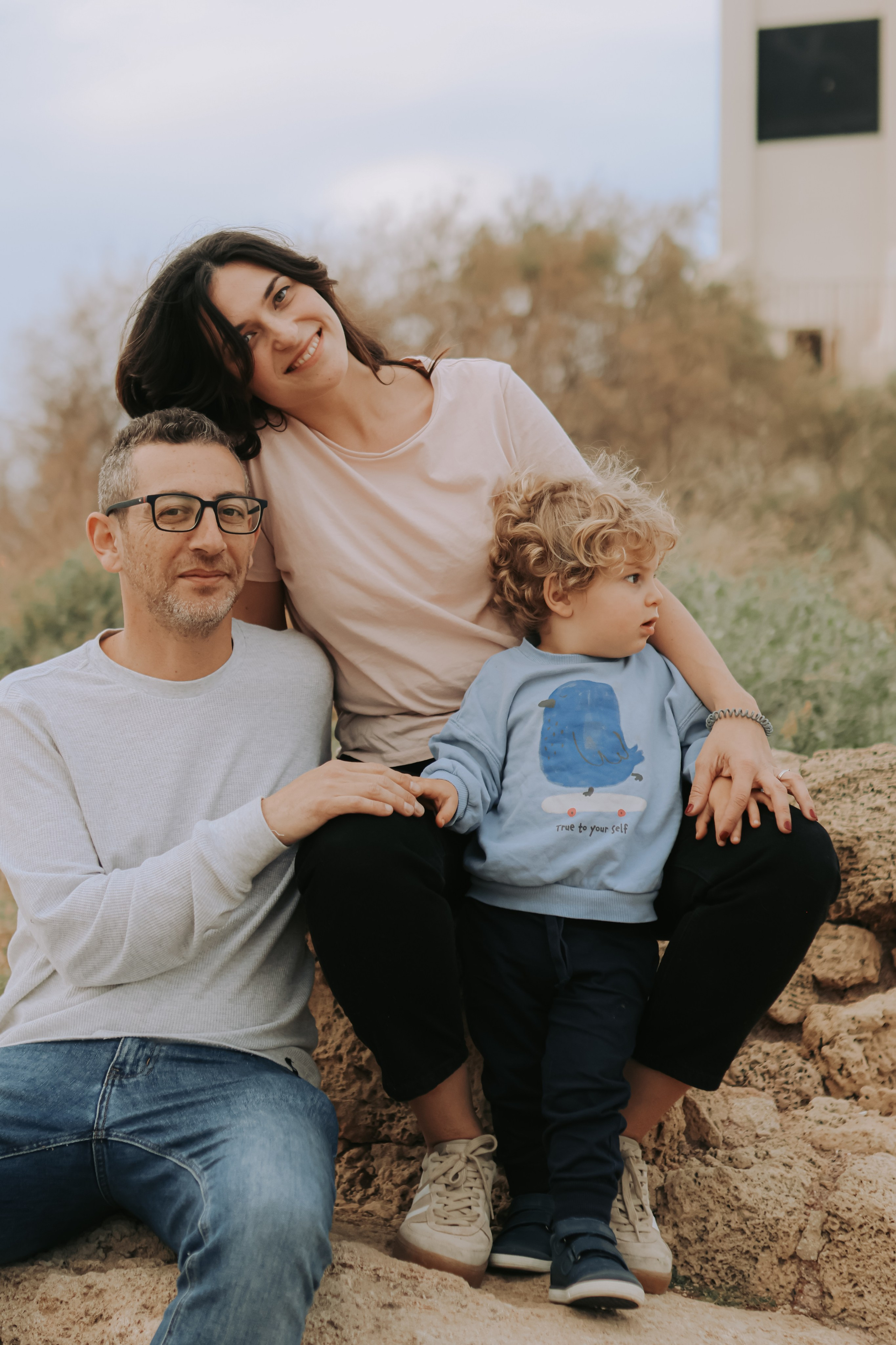 Eithan's family, Tel Aviv | February 2026. Photographer in Israel Alice Milchin