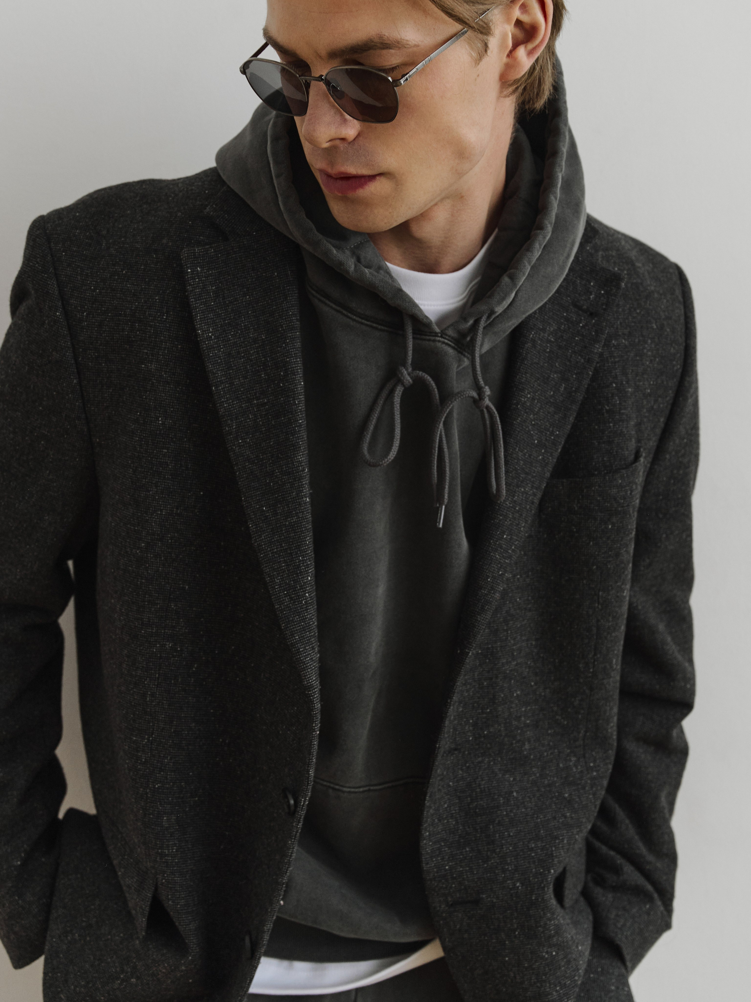 Съёмка для продакшна Buro. Fashion фотограф в Москве Ксения Чупрунова