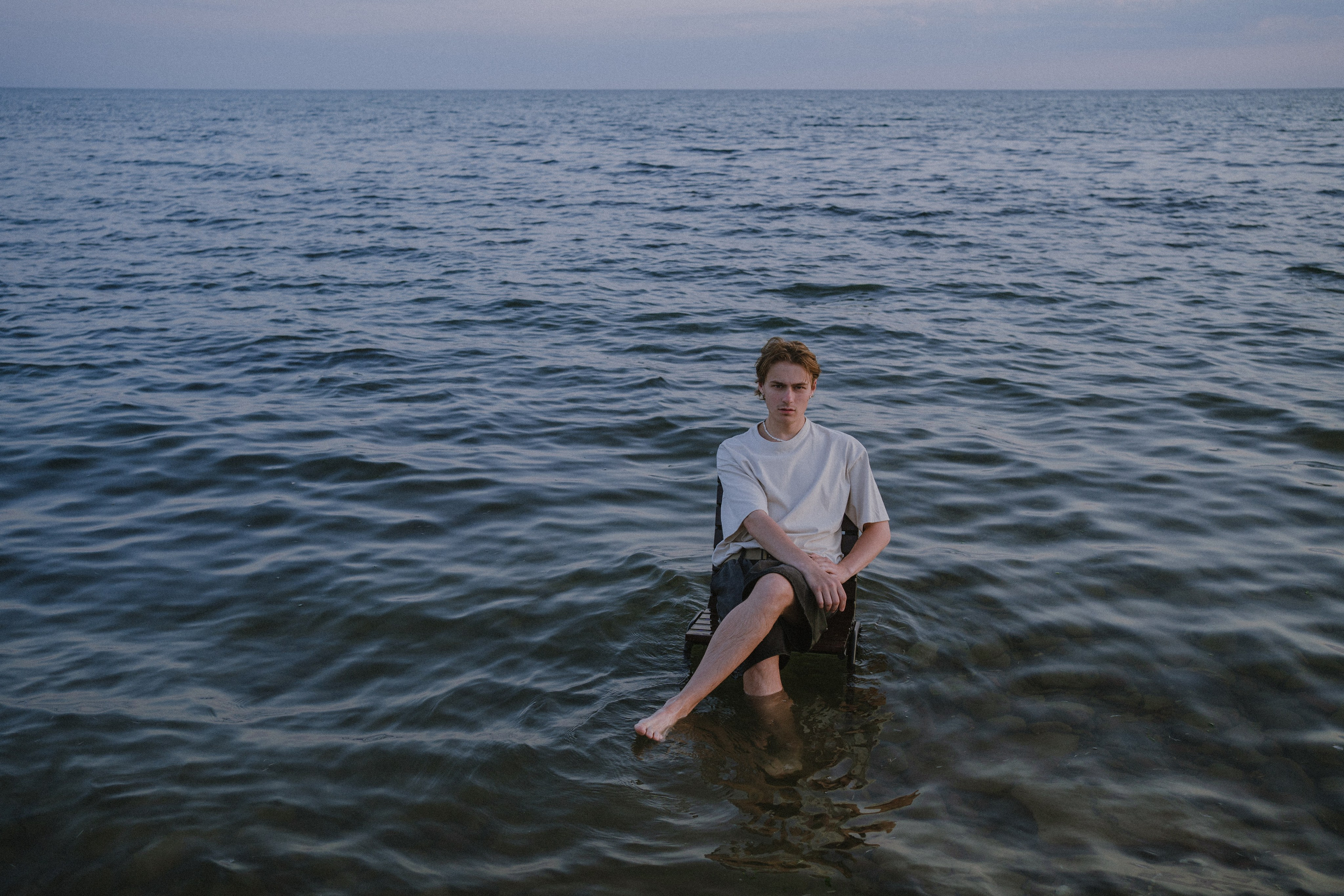 Последствие случайной встречи. Обложка сингла + контент-съемка. Творческие фотосессии в Москве. Фотоальбом лидера группы ЯЛО