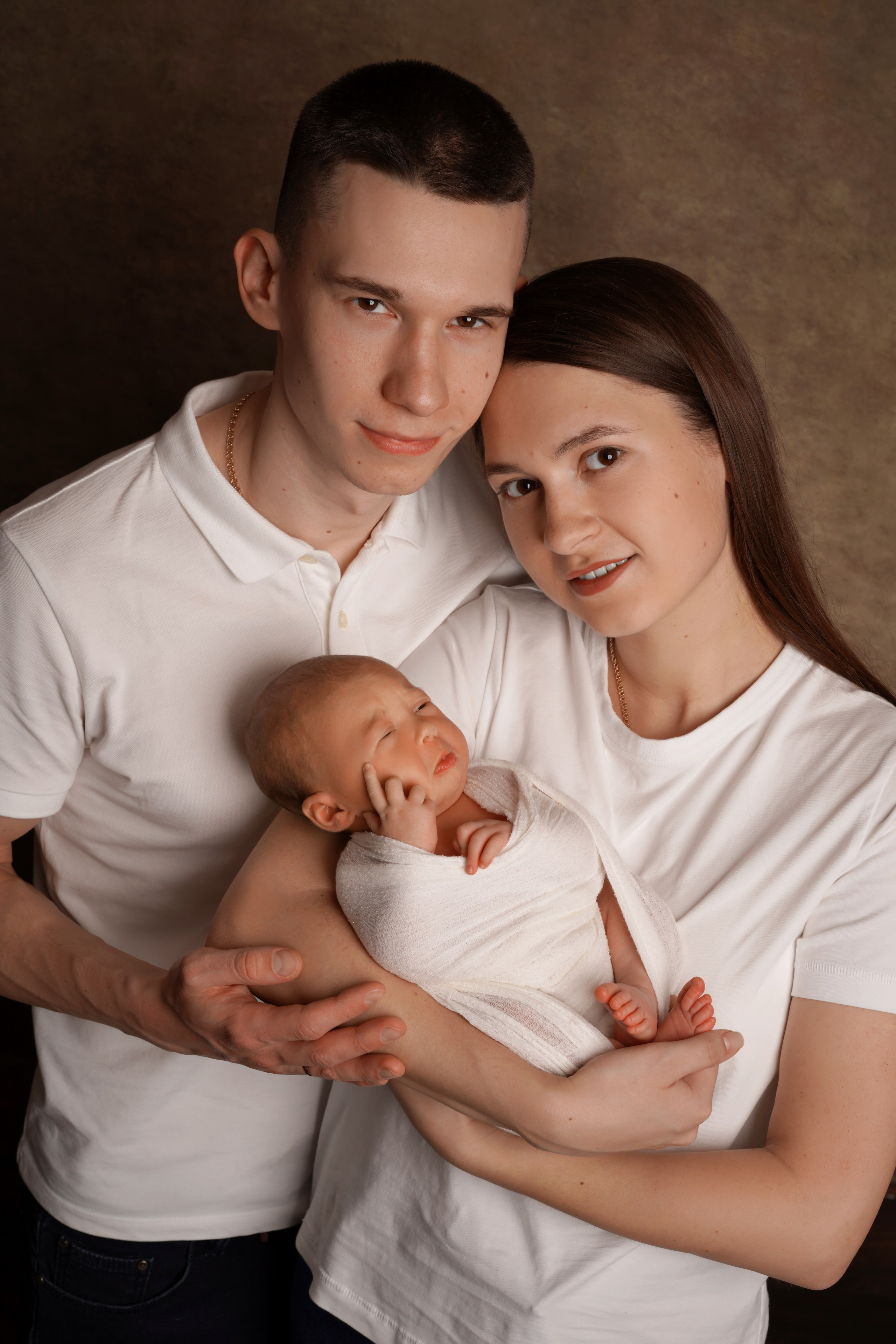 Новорожденные. Фотограф новорожденных беременных в Тюмени Ткачук Татьяна