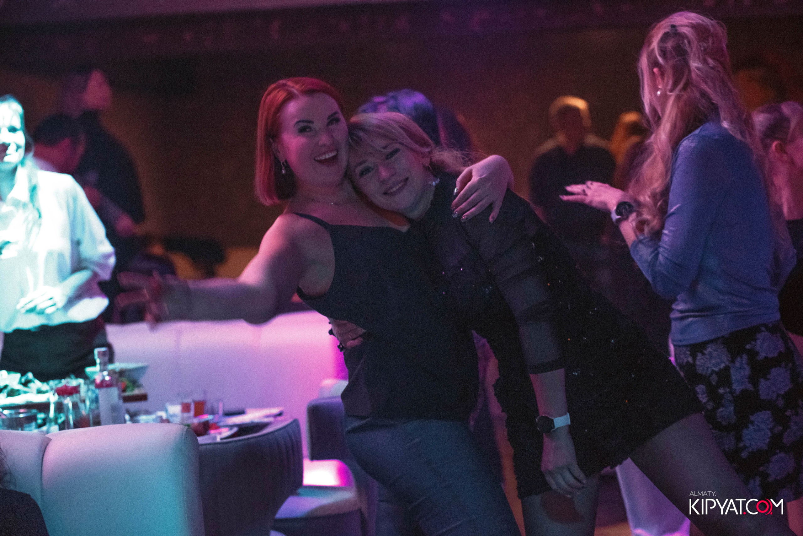 МУЗЫКАЛЬНОЕ ЛОТО В HIT RETRO. КИПЯТКОМ АЛМАТЫ! Фотосъемка мероприятий в Алматы