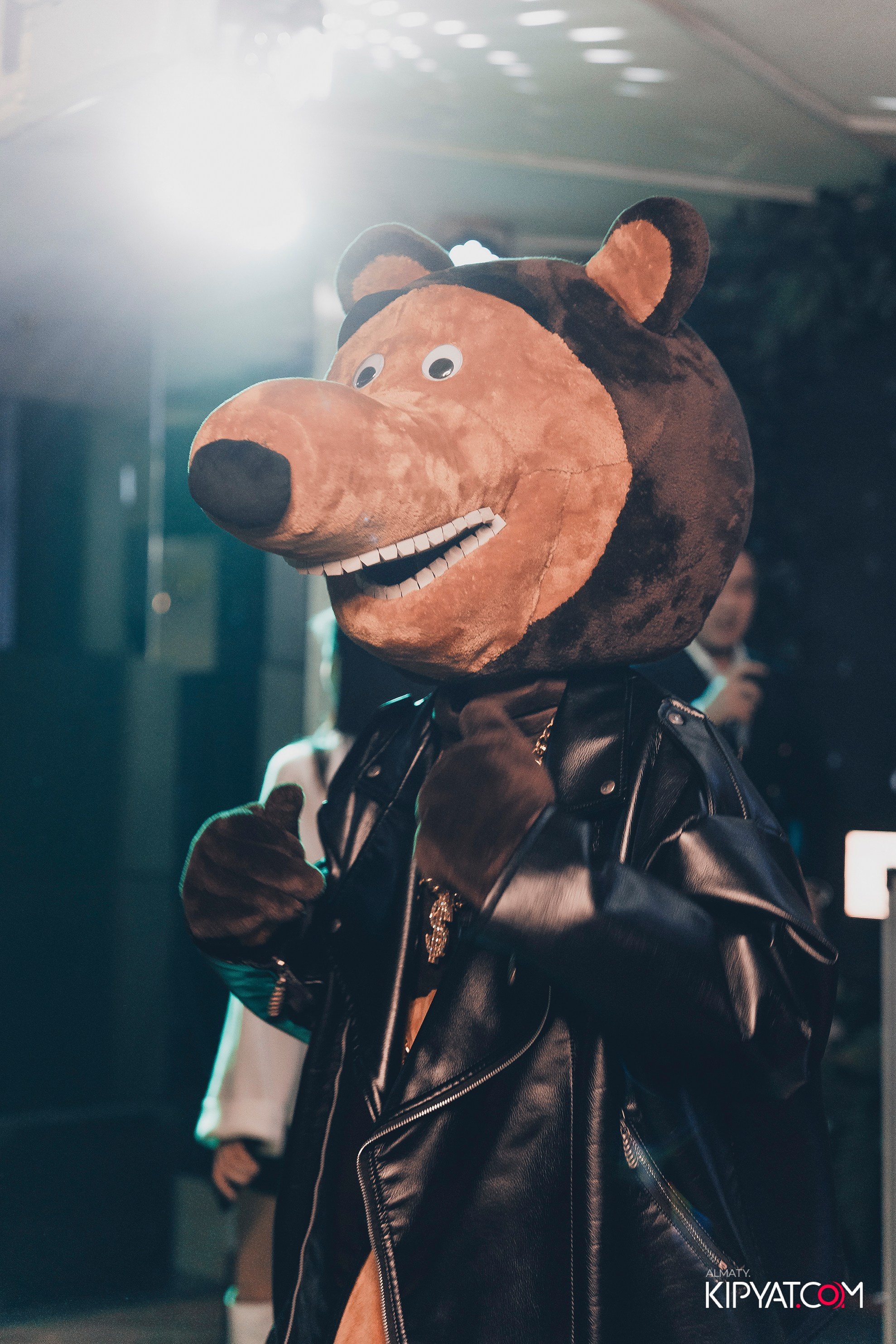 УХО И МЕДВЕДЬ НА КУРМАНГАЗЫ. КИПЯТКОМ АЛМАТЫ! Фотосъемка мероприятий в Алматы