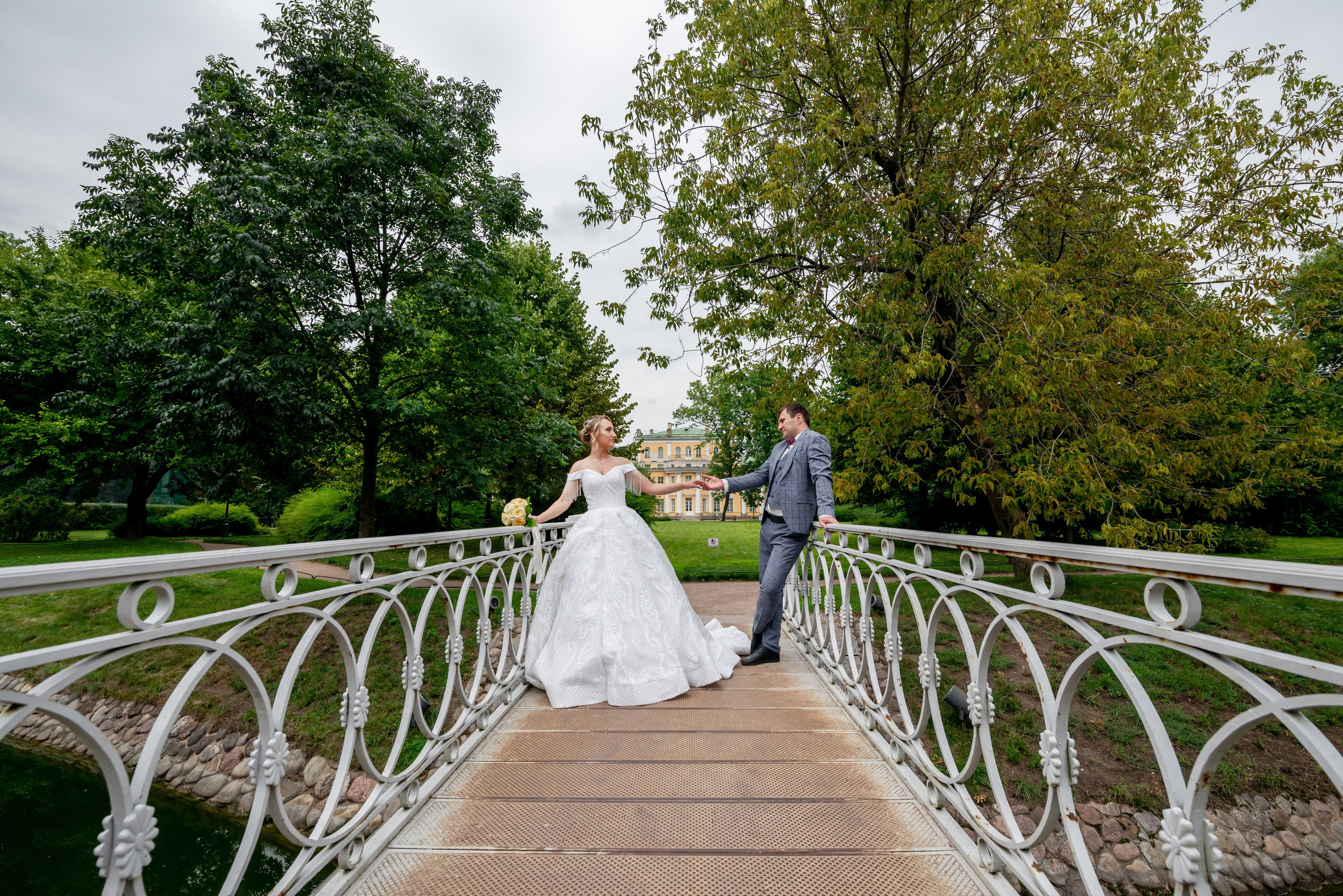 Анастасия и Игорь (фотосессия во Втором Дворце Бракосочетания, Польский сад, здание городской Ратуши). Портретный, семейный и свадебный фотограф в Санкт-Петербурге и в Пушкине Ширяев Денис
