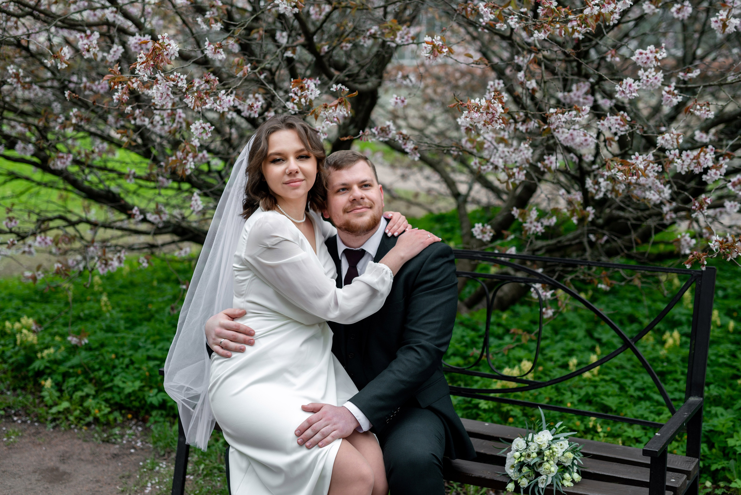 Ксения и Егор (фотосессия в ЗАГСе Петроградского района, Ботаническом саду с сакурой). Портретный, семейный и свадебный фотограф в Санкт-Петербурге и в Пушкине Ширяев Денис