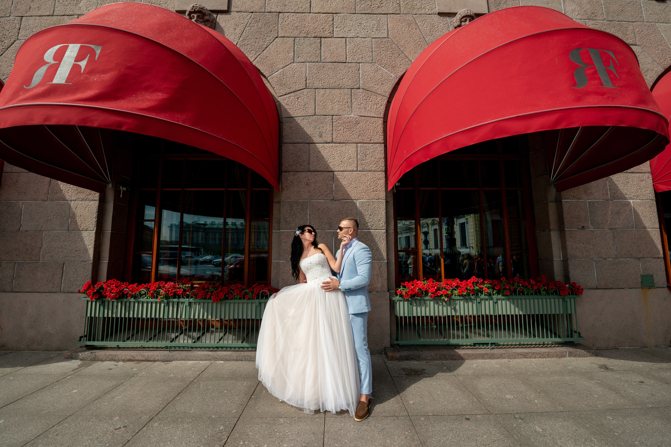 Елена и Илья (фотосессия у городской Невской Ратуши, Исаакиевская площадь). Портретный, семейный и свадебный фотограф в Санкт-Петербурге и в Пушкине Ширяев Денис