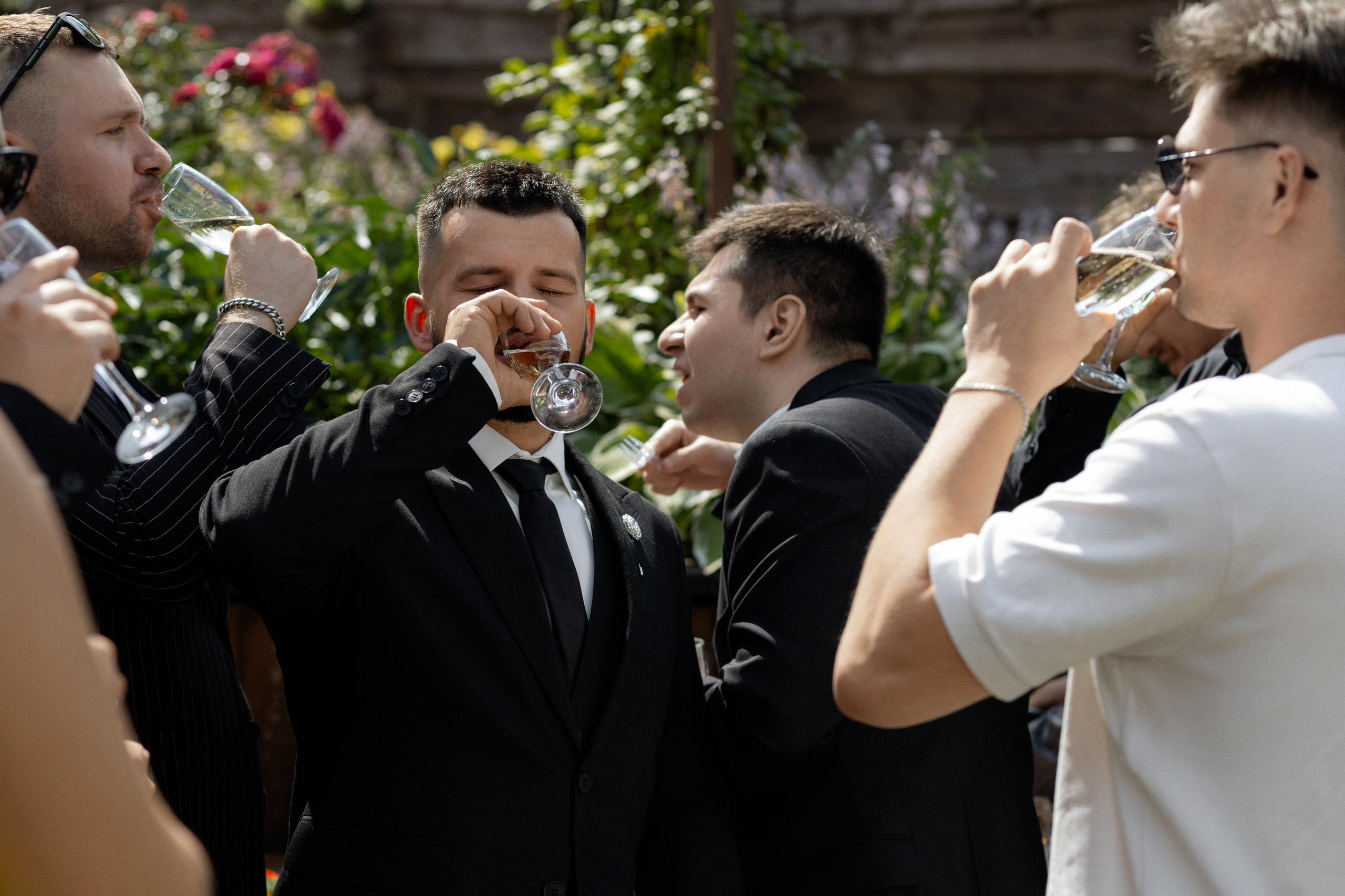 Свадебная фотосессия в агроусадьбе Лабодянка в Минске. Свадебный фотограф в Минске/Беларуси Сергей Спиридонов