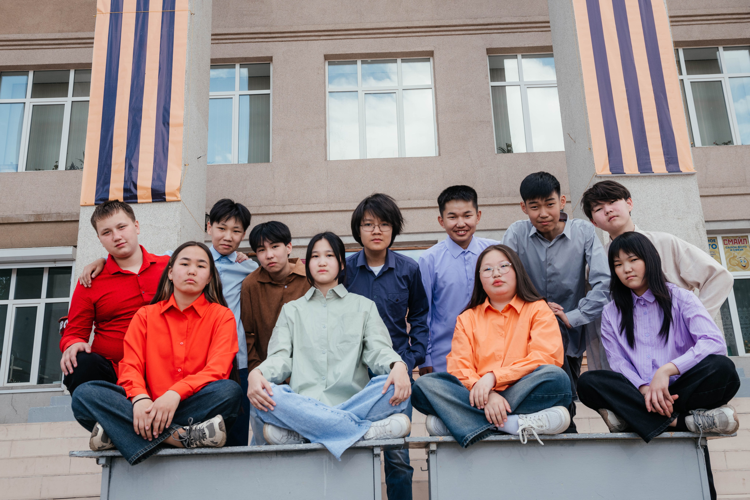 Выпускной фотоальбом для средней школы. Фотограф Эллина Дар г. Улан-Удэ