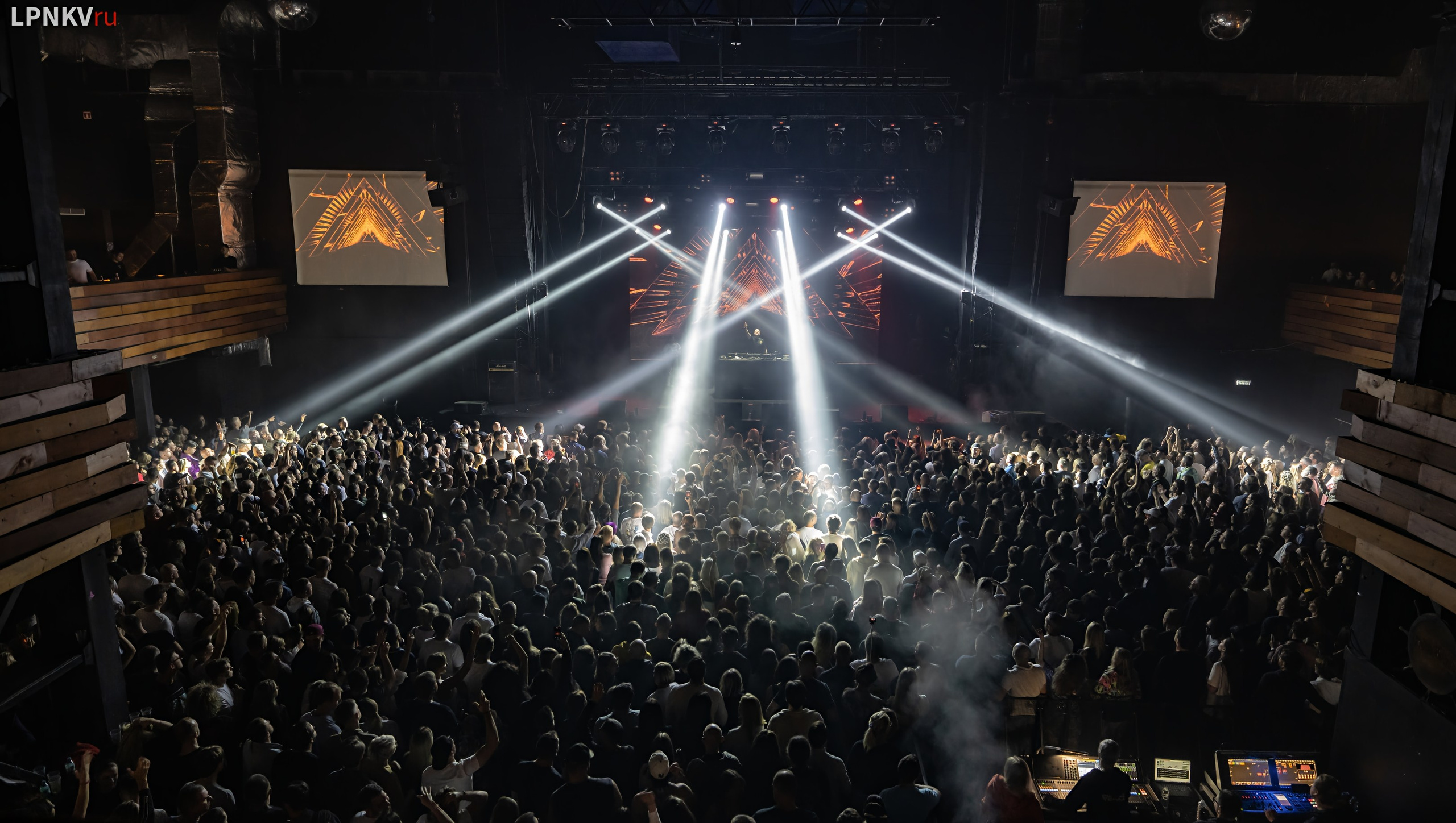 Paul Okanenfold at BASE club Moscow. Репортажный фотограф в Москве