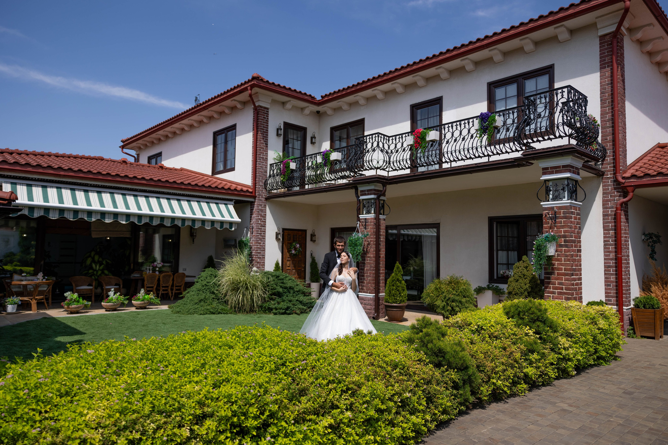 Милана и. Видеосьемка, фотосьемка свадеб, юбилеев, утренников в Краснодарском кр