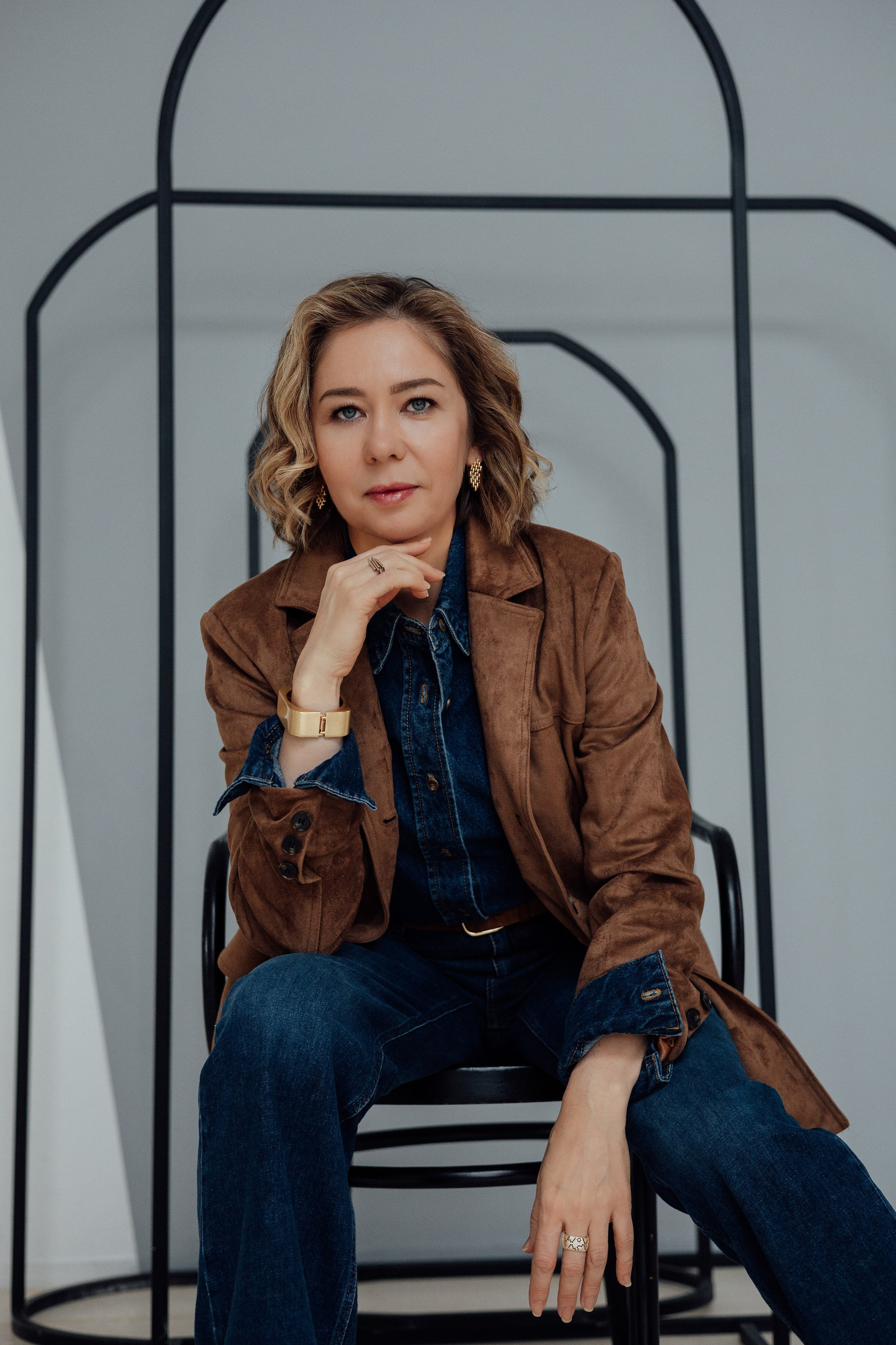 Юлия и Данила. «Пять граней силы». Семейная фотосессия мама и взрослый сын. Психолог, фотограф Мария Черницкая