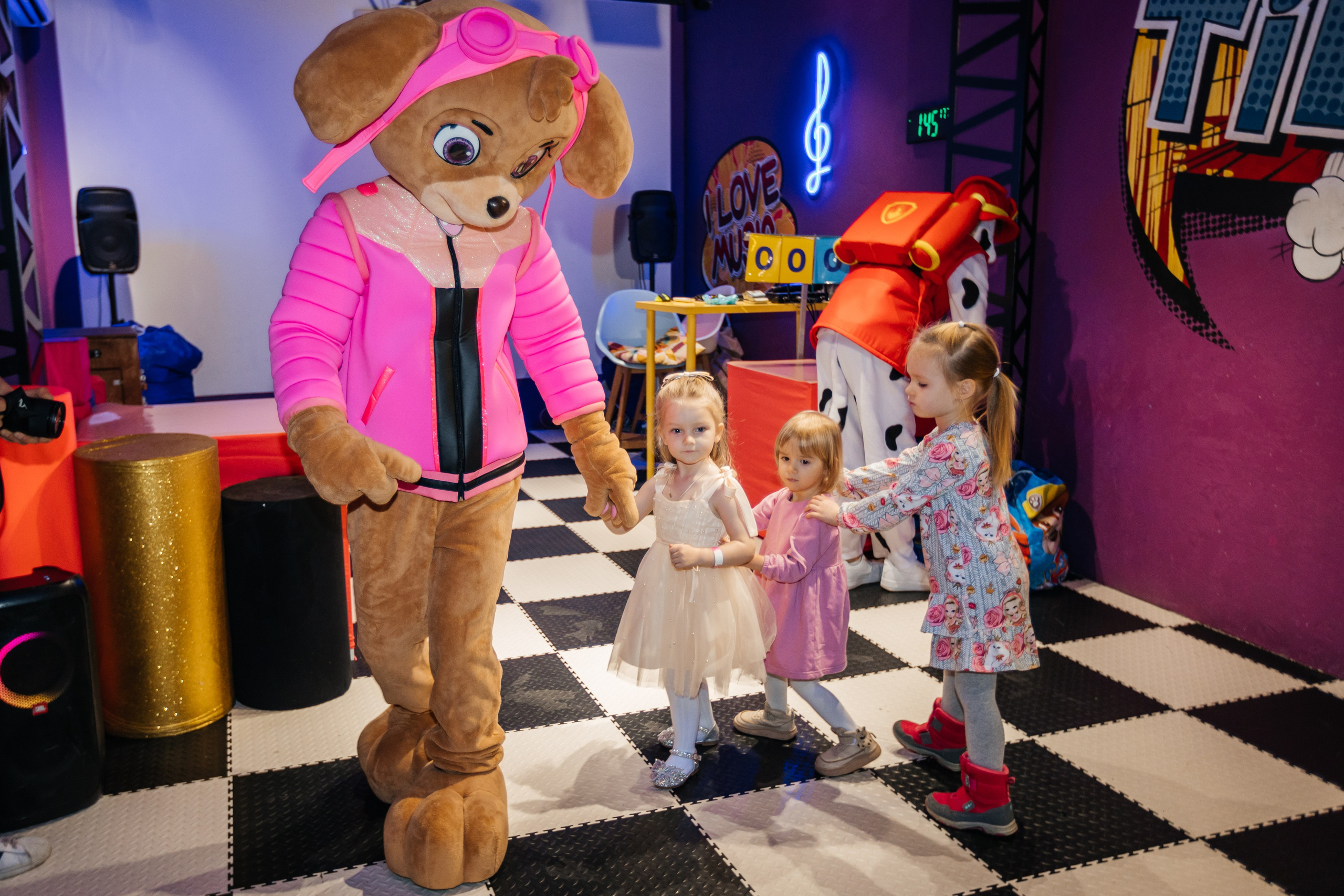 Детские праздники. Фотограф в Сочи. Свадебная видеосъемка Сочи