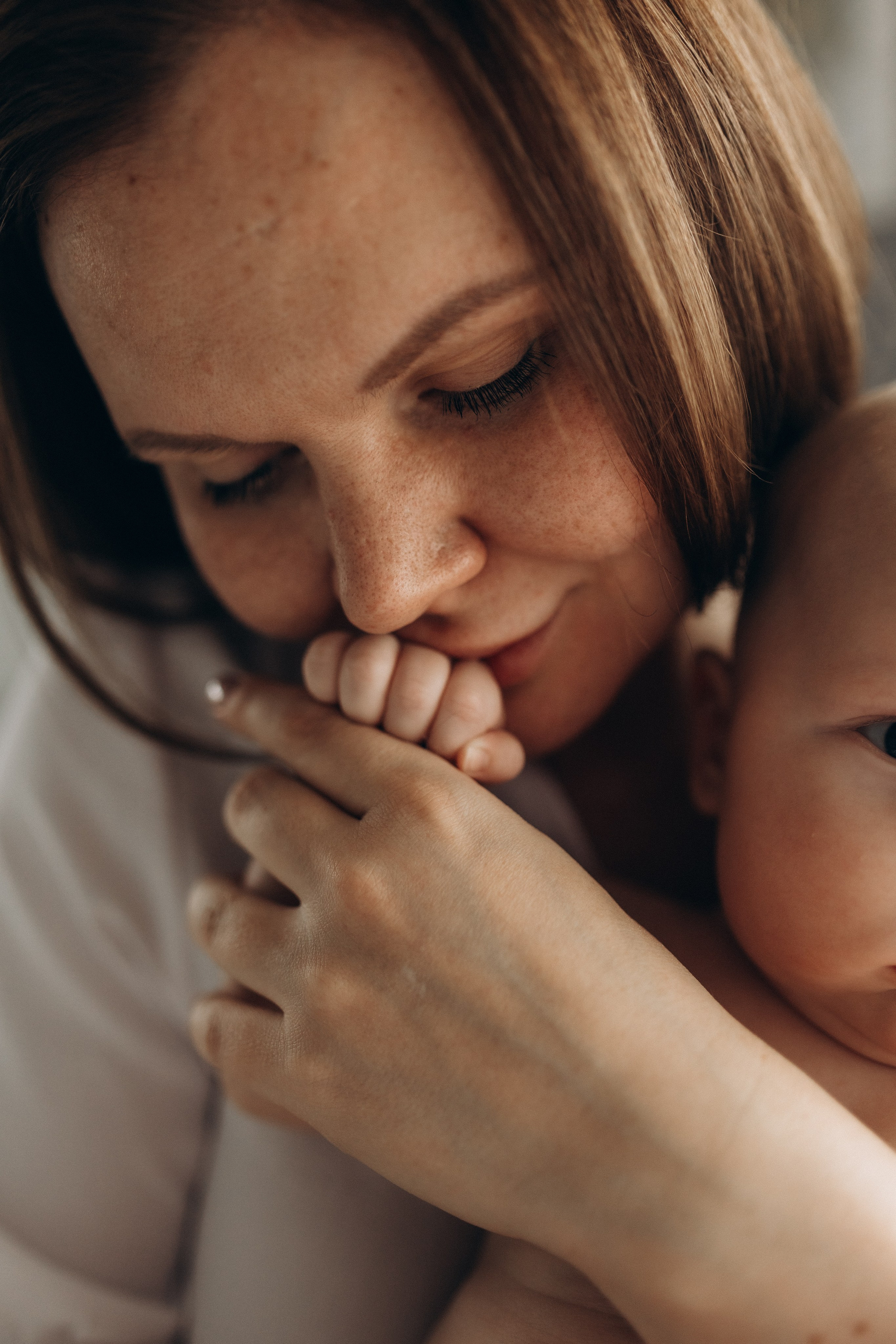 Александр Сергеевич с мамой и бабушкой 🤍. Фотограф Артем Бросов в Санкт-Петербурге и Дубае