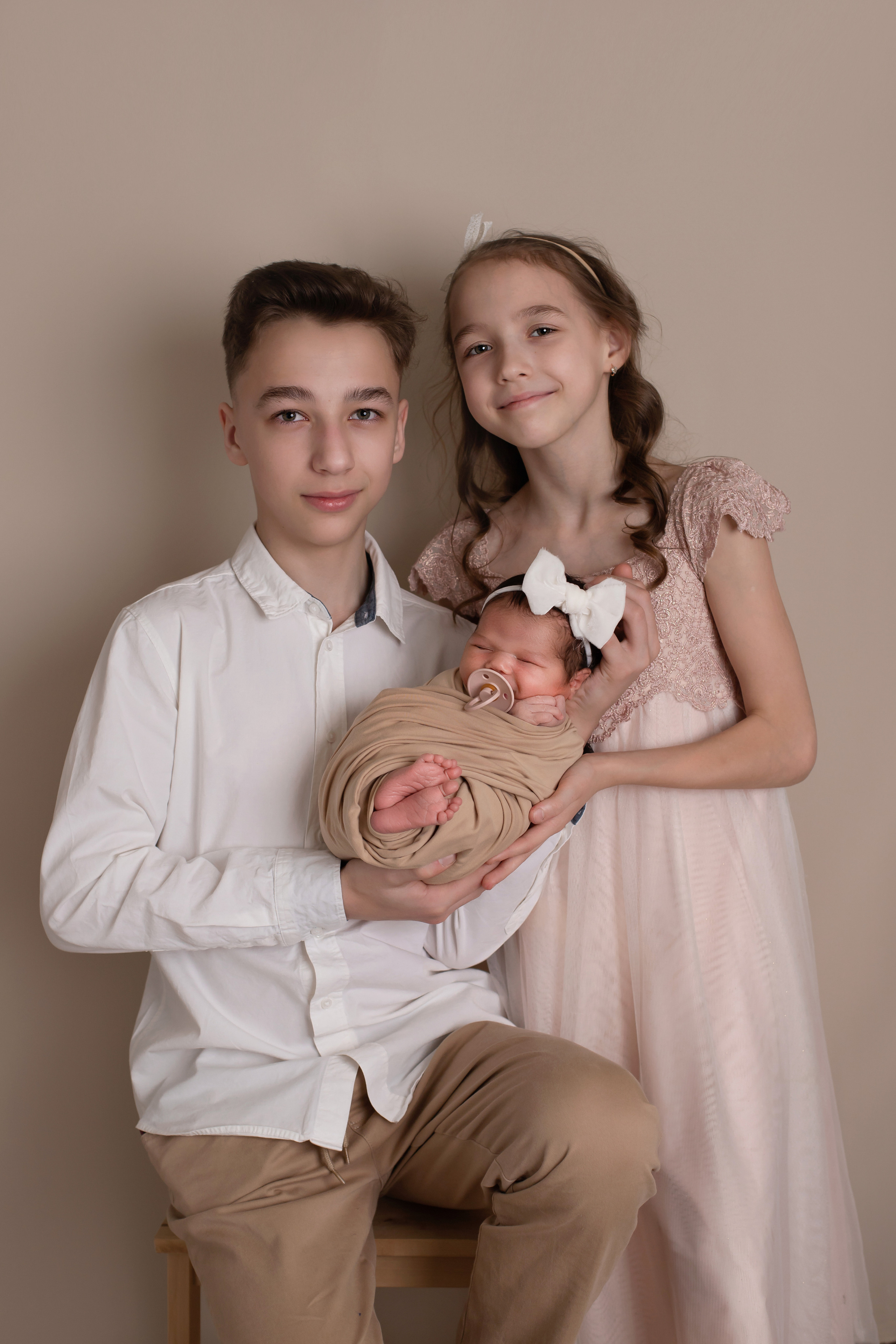 Семейные кадры newborn. Фотограф новорожденных в Ярославле Ольга Зимина