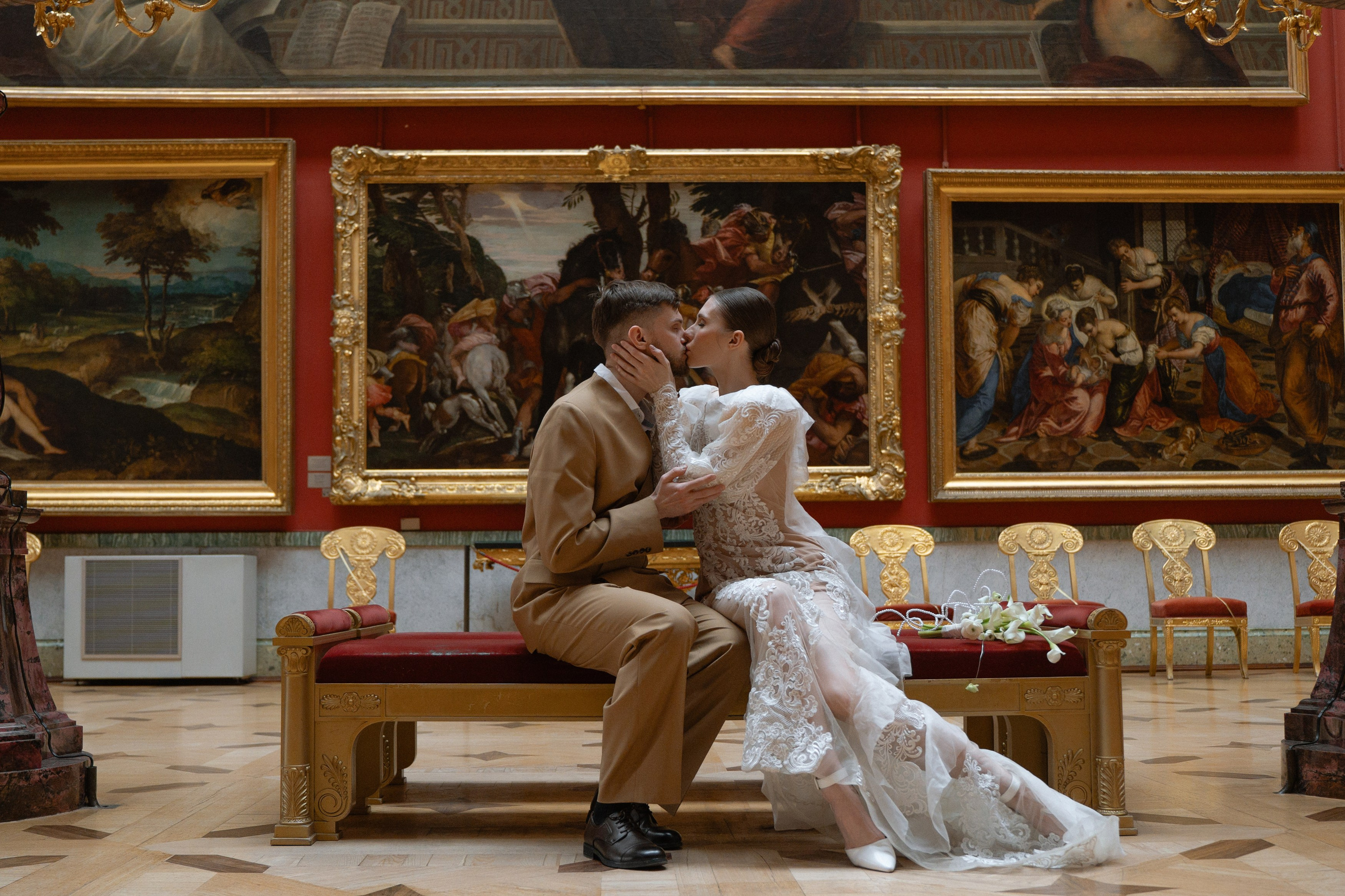 Любовь в Эрмитаже. Свадебный фотограф в Уфе Лилия Сова