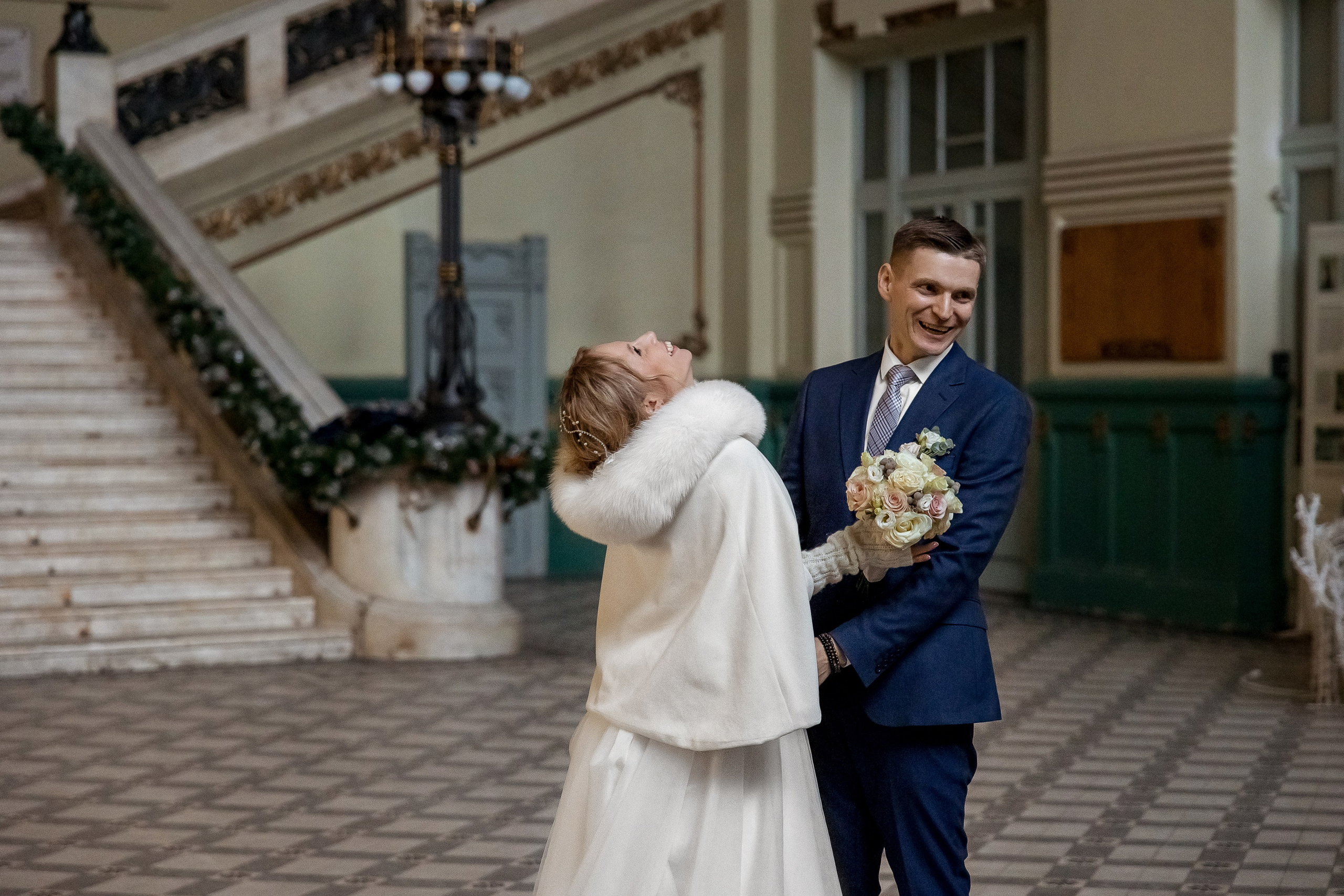 Свадебная фотосессия в Эрмитаже. Свадебный и семейный фотограф Алексей Аверин