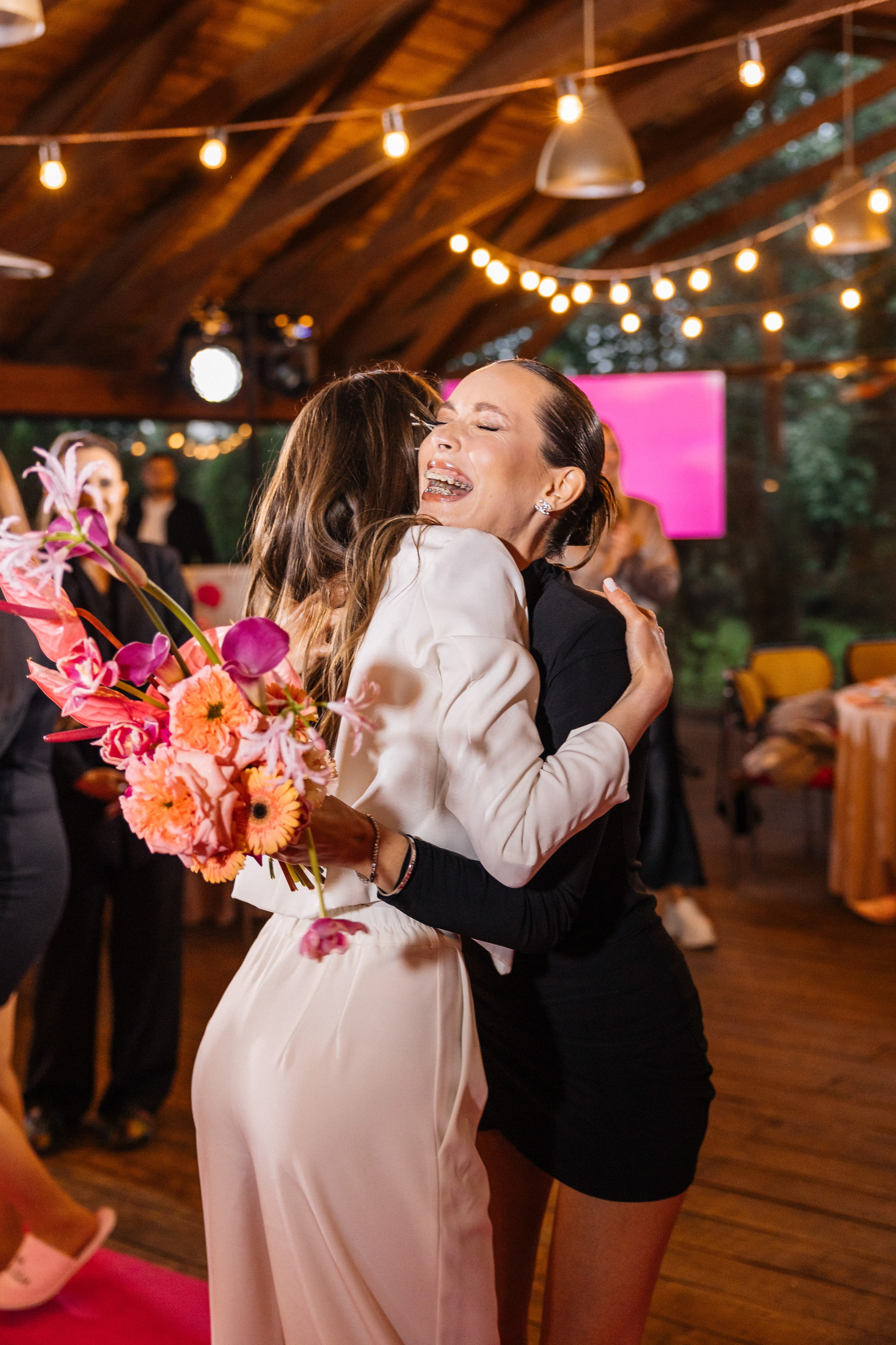 Свадебная съемка в Москве — Профессиональный свадебный фотограф для вашей свадьбы, фото и видео услуги. Фотограф Аделина Raw