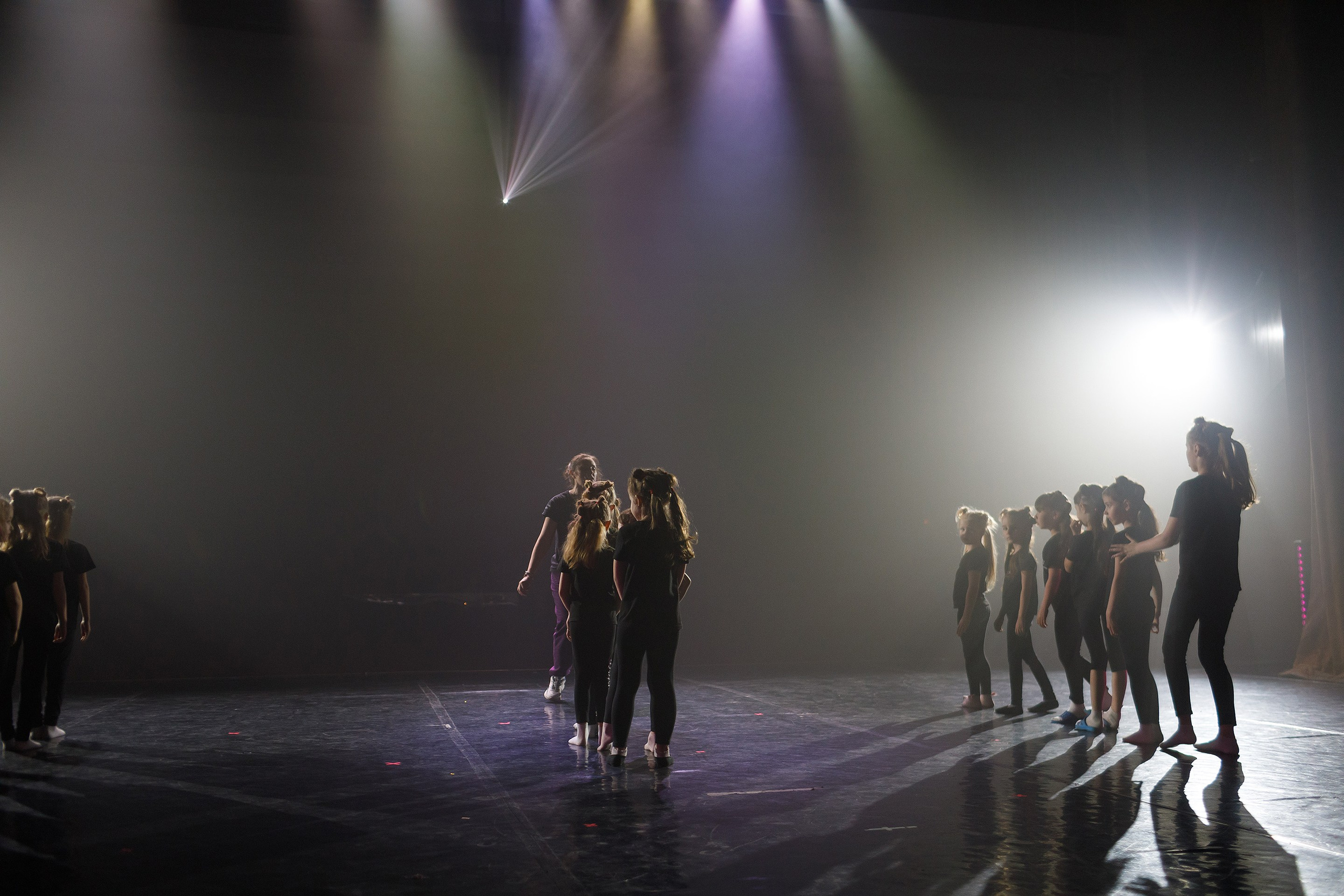 Репортажная фотосъемка отчетного концерта. Профессиональный фотограф в Новосибирске