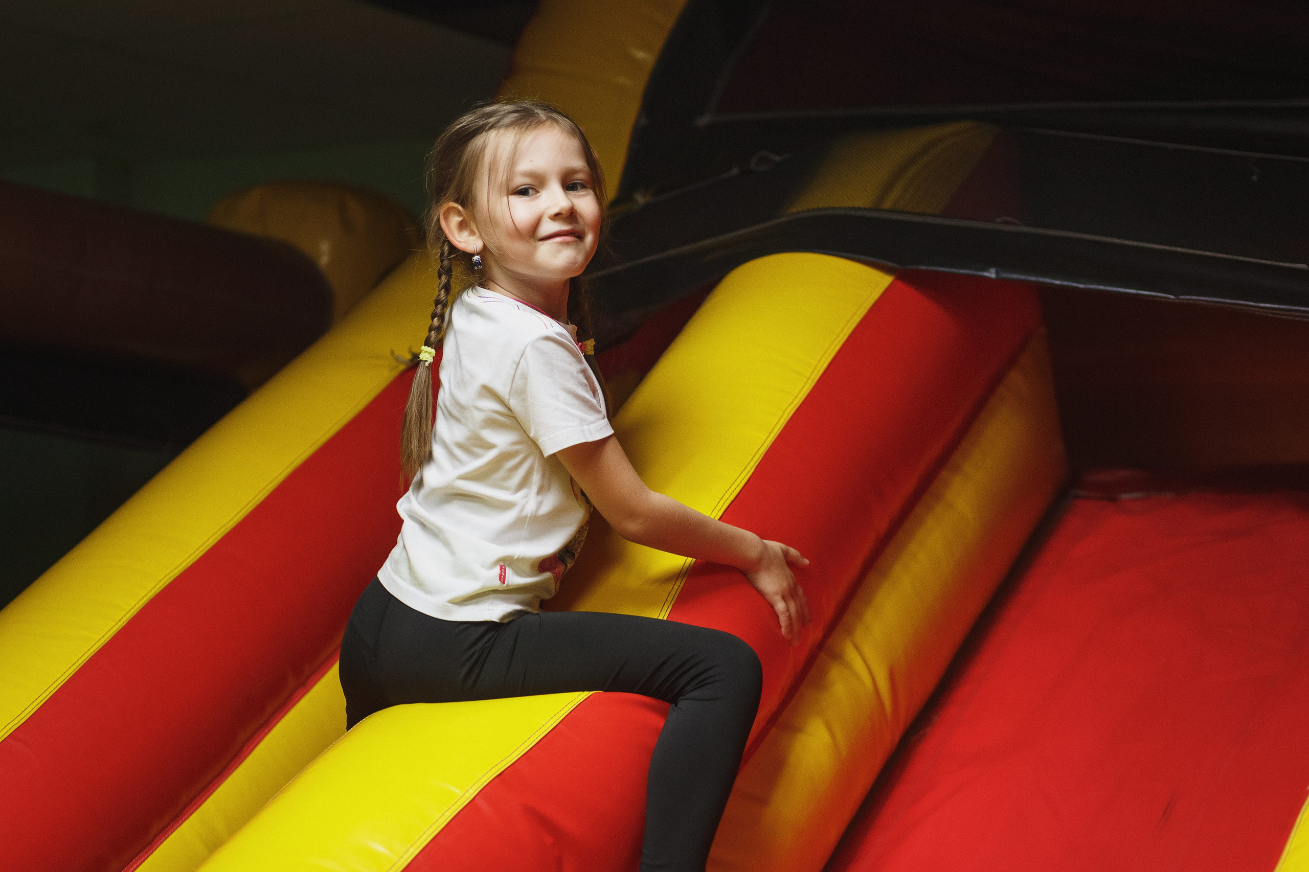 Волшебство Дня Рождения в Игровой Комнате Страна Чудес Таганрог. Свадебный и семейный фотограф в Таганроге Бакарюк Антон