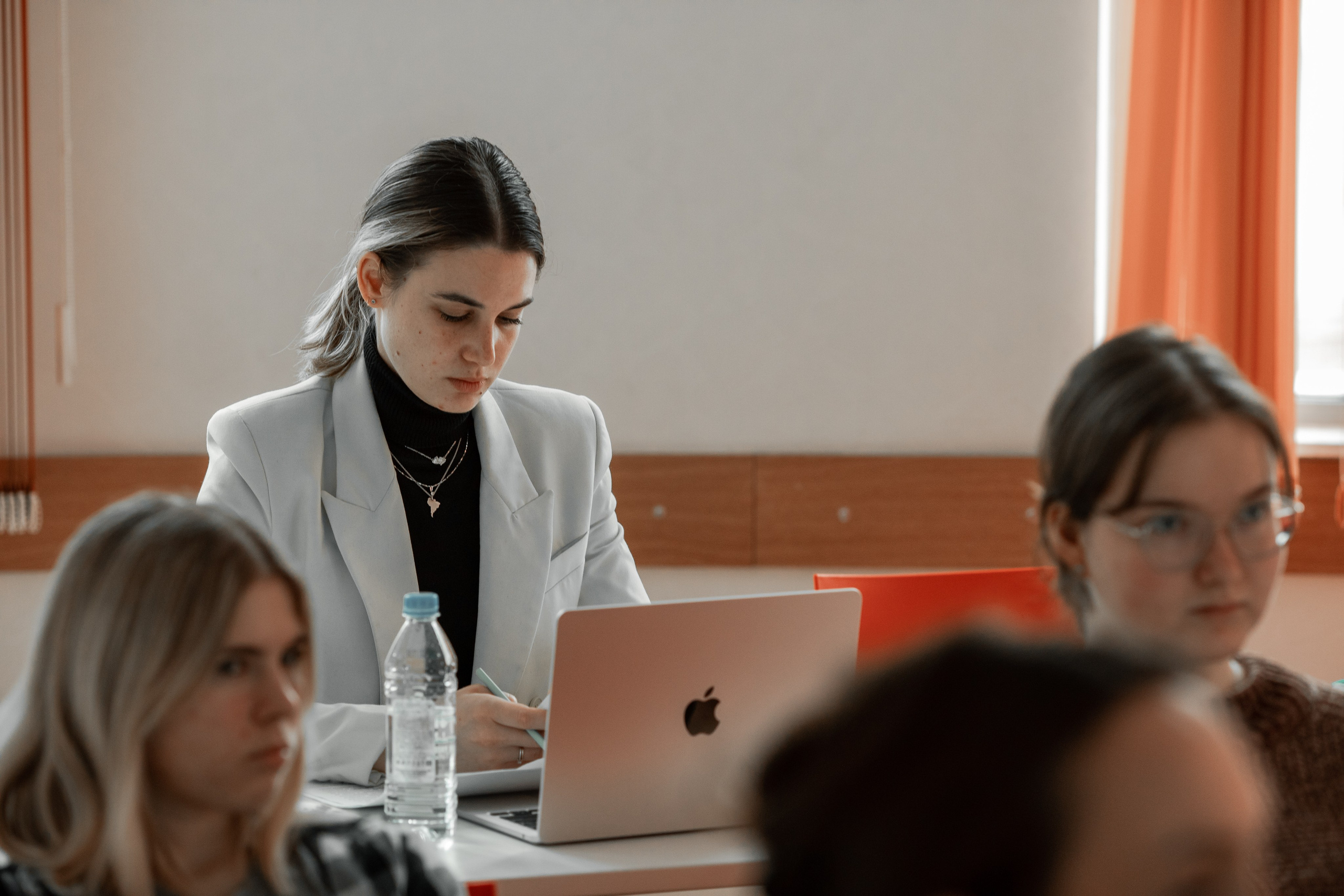 IV Международная научная конференция | Диалог Культур Культура Диалога. Фотограф брендов и бизнеса в Москве Алексей Сентюрин