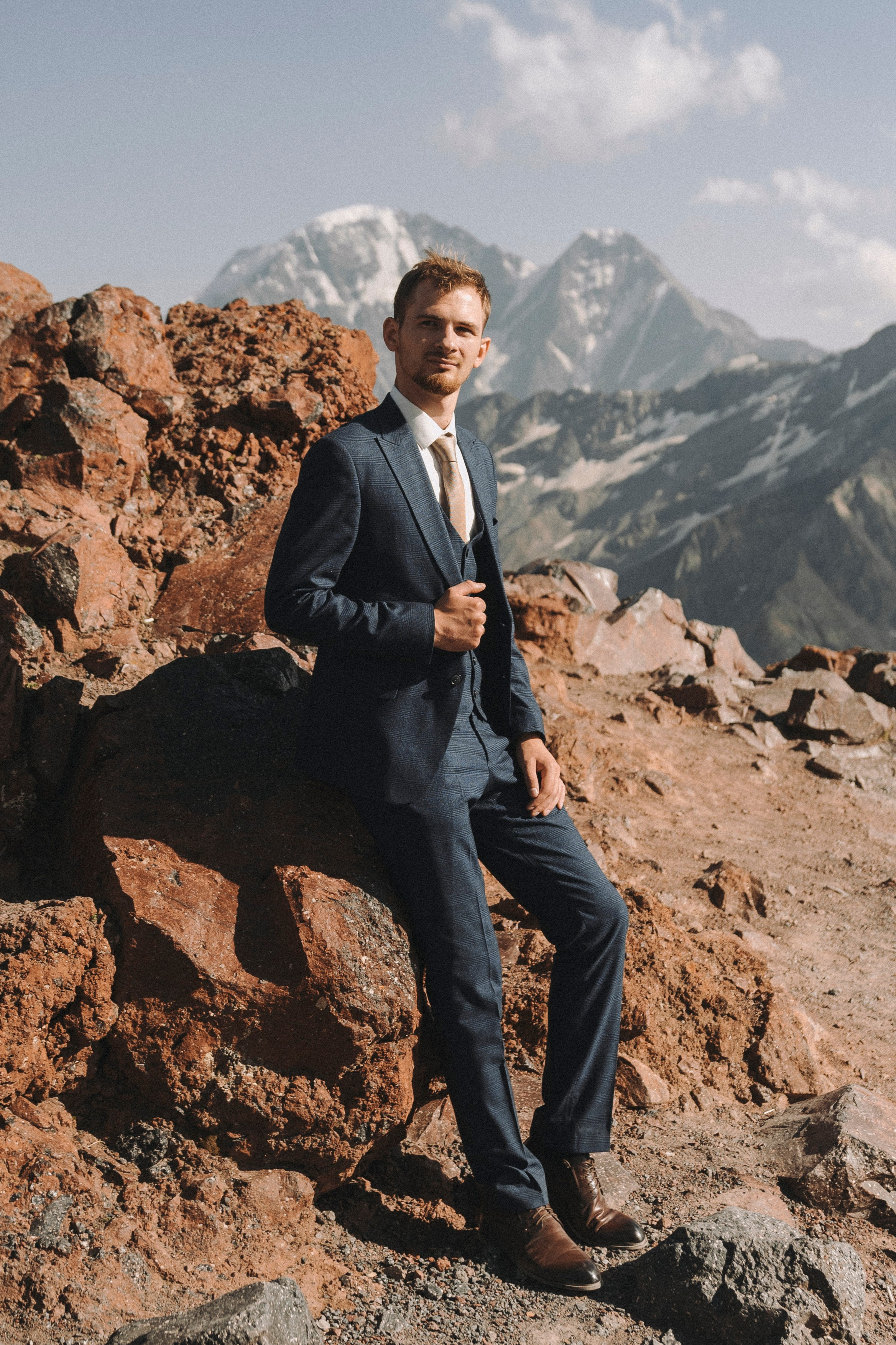 МЕЖДУ НЕБОМ И ЗЕМЛЕЙ. Фотограф Настя Конник | Пятигорск | Эльбрус | Домбай | Архыз | Видеограф КМВ