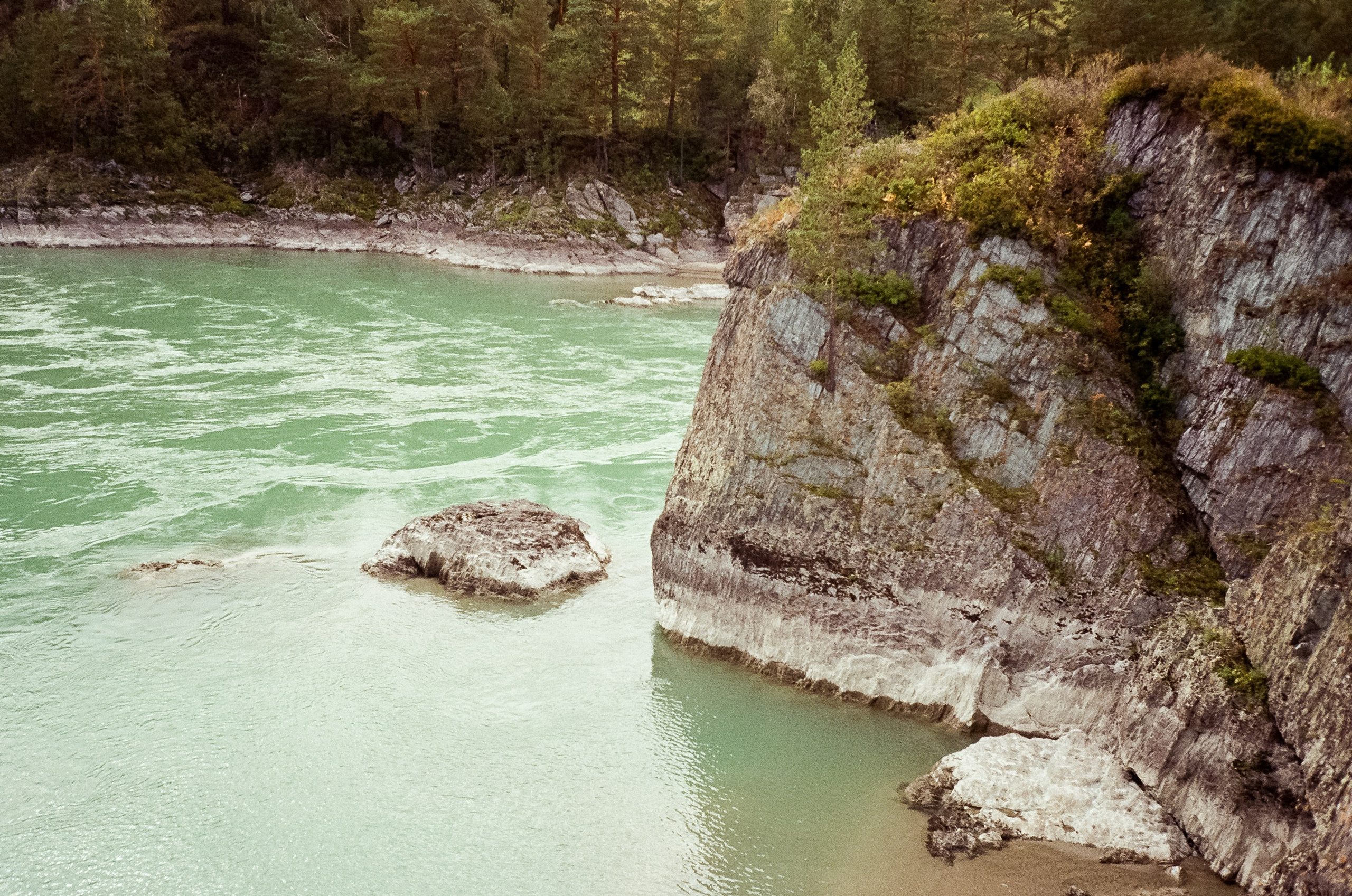Голубая Катунь и осенний Патмос. Фотограф-документалист Мария Осокина