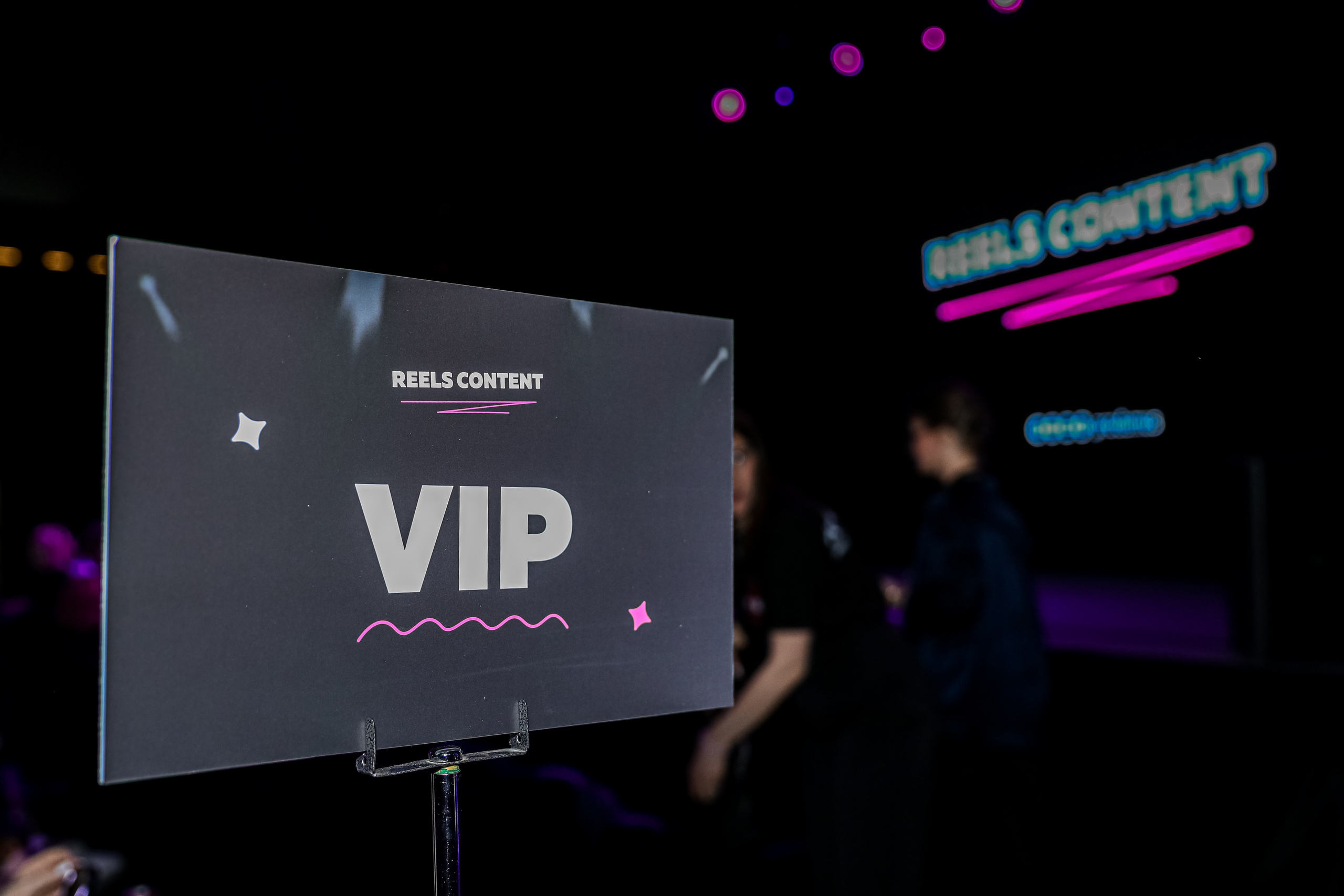 REELS CONTENT — НЕТВОРКИНГ. Photographer Viktoriya Markushina «My world throug»