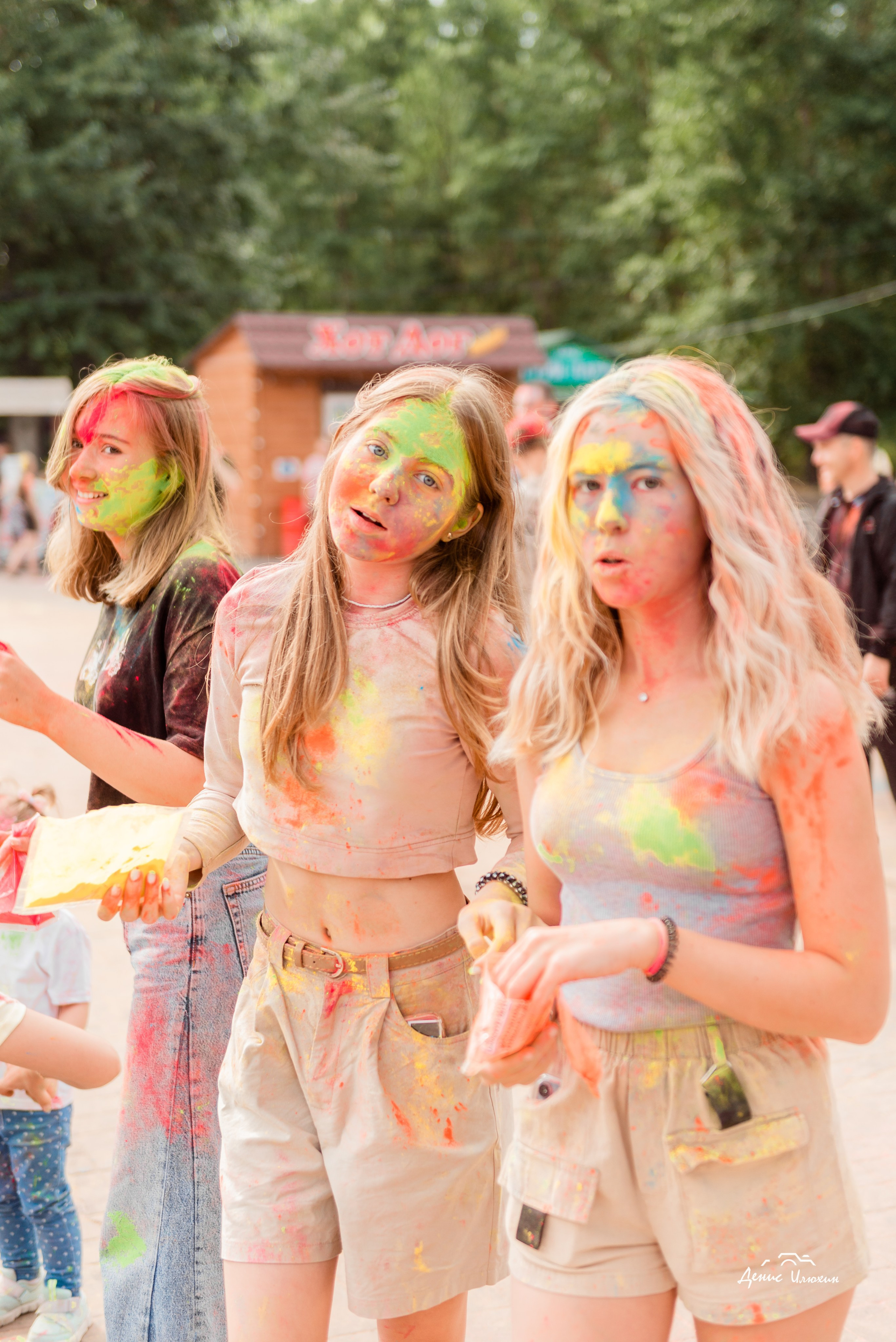 Краски Холи в Комсомольском Парке 2023. Детский фотограф, семейный фотограф и репортажи в Кемерово