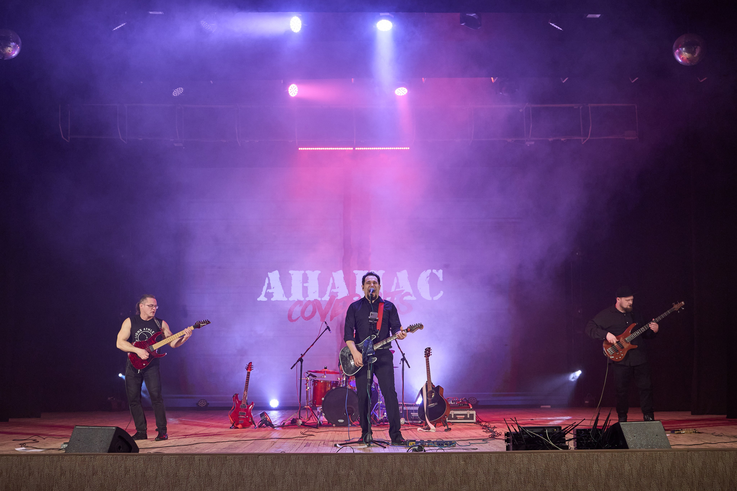 Гр. Ананас концерт 20.02.26. Фотограф видеооператор Пермский край, Пермь, Оса Руслан Саматов